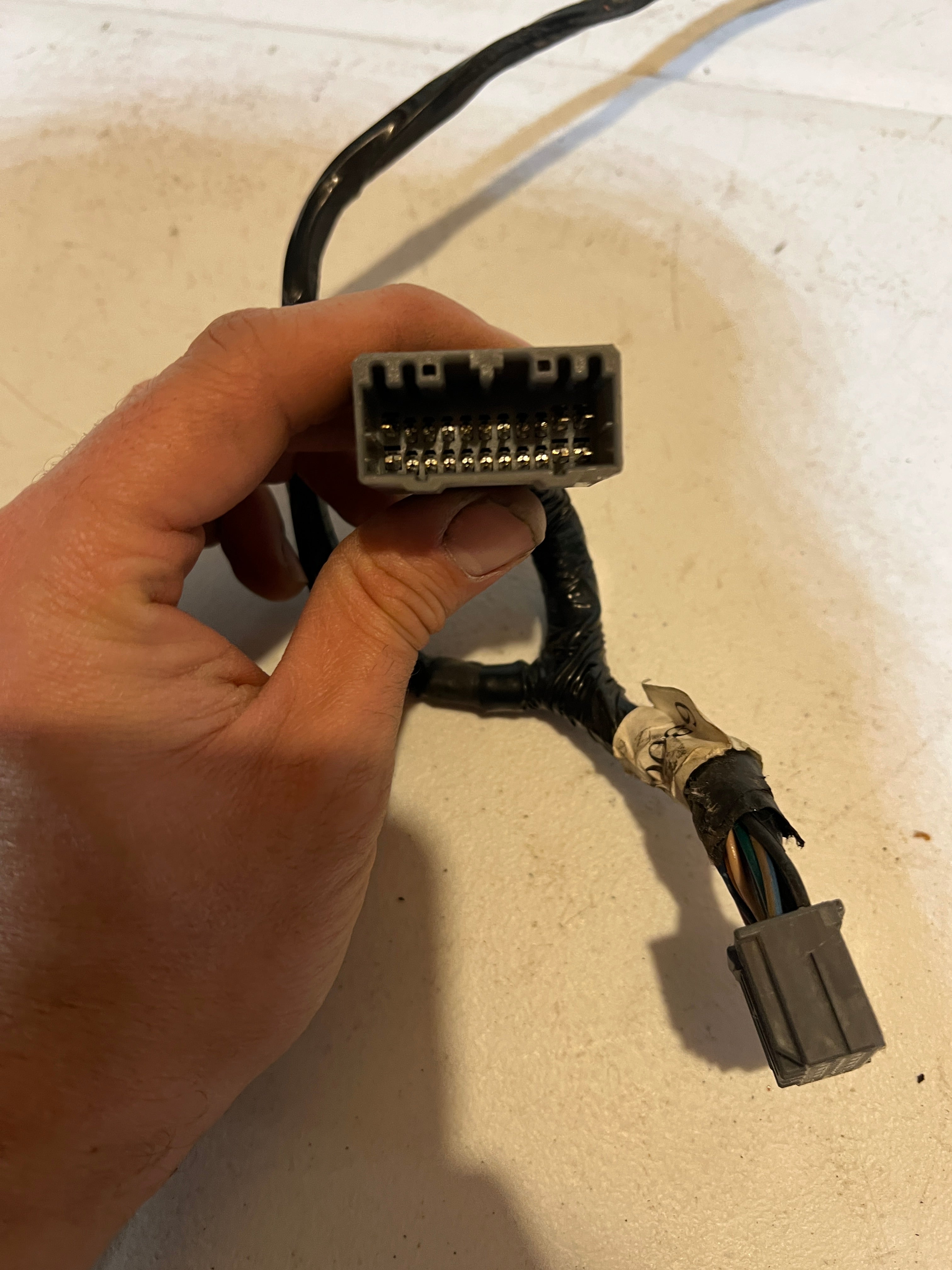 2008-2009 Dodge Ram Hands Free U-Connect Wiring Harness