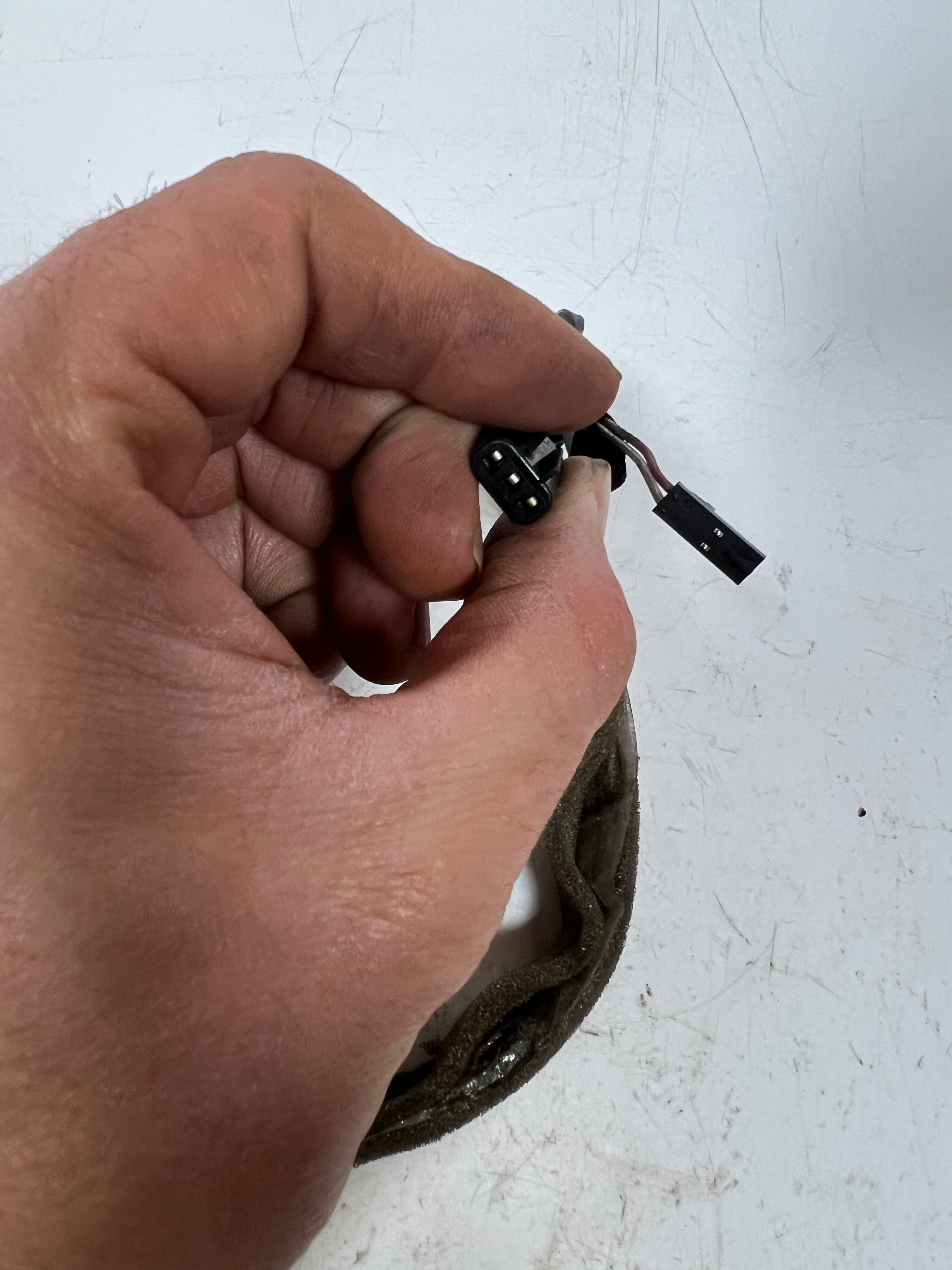 2003-2005 Dodge Ram 1500 2500 3500 Steering Wheel Control Harness with Radio Control (OEM)