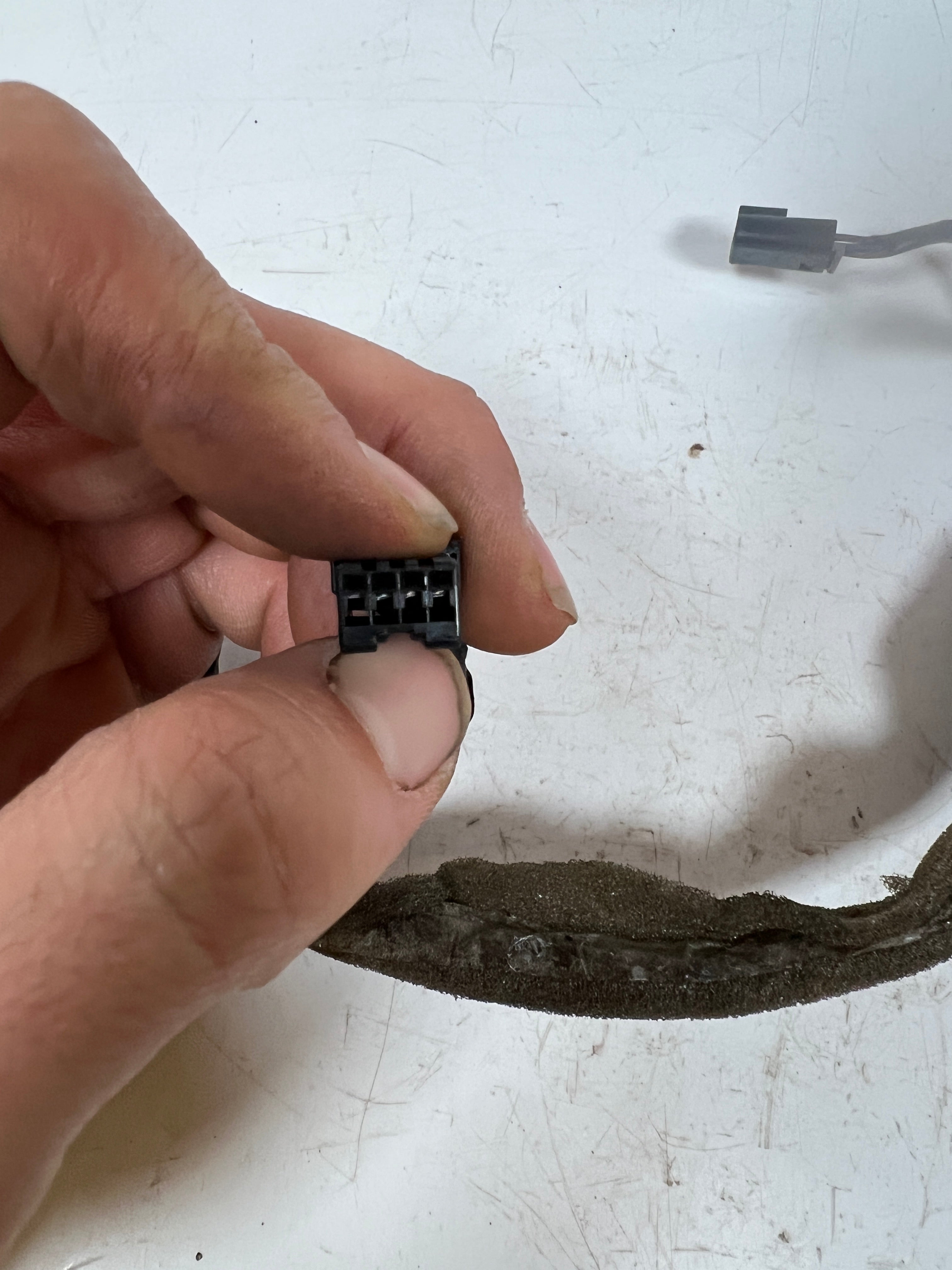 2003-2005 Dodge Ram 1500 2500 3500 Steering Wheel Control Harness with Radio Control (OEM)