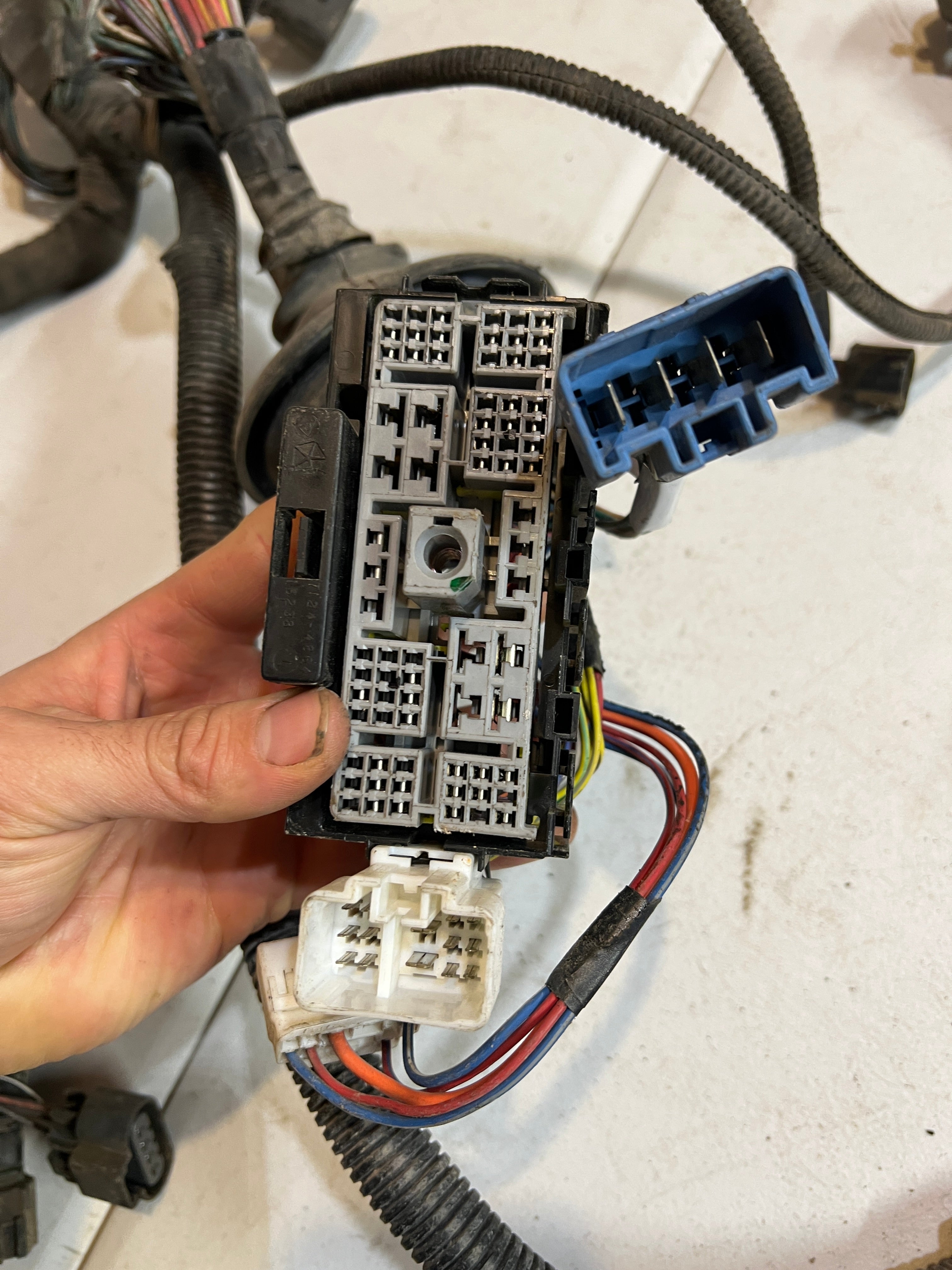 2004.5-2004.5 Dodge Ram 2500 3500 5.9L Cummins Engine Bay Wiring Harness