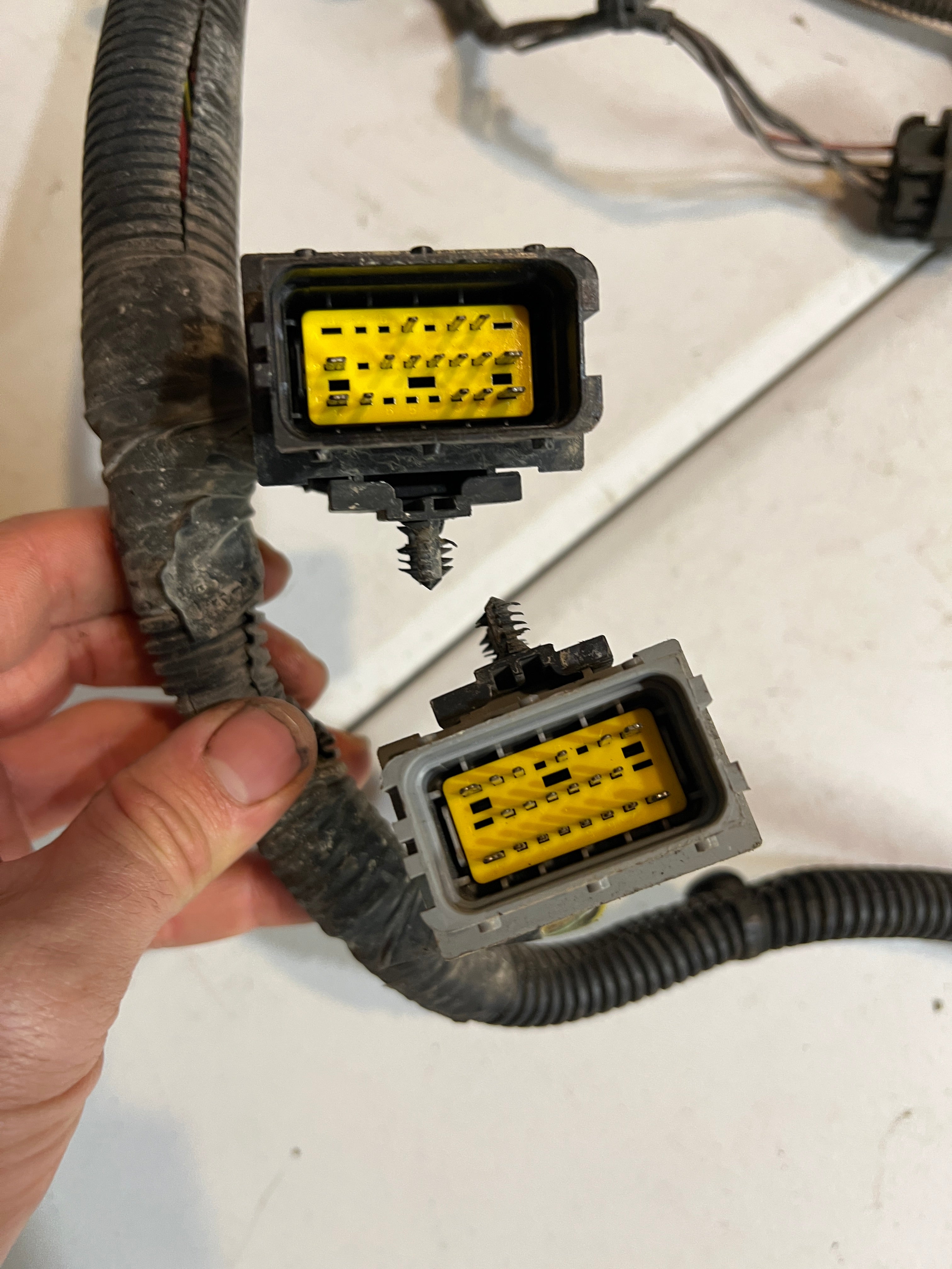 2004.5-2004.5 Dodge Ram 2500 3500 5.9L Cummins Engine Bay Wiring Harness