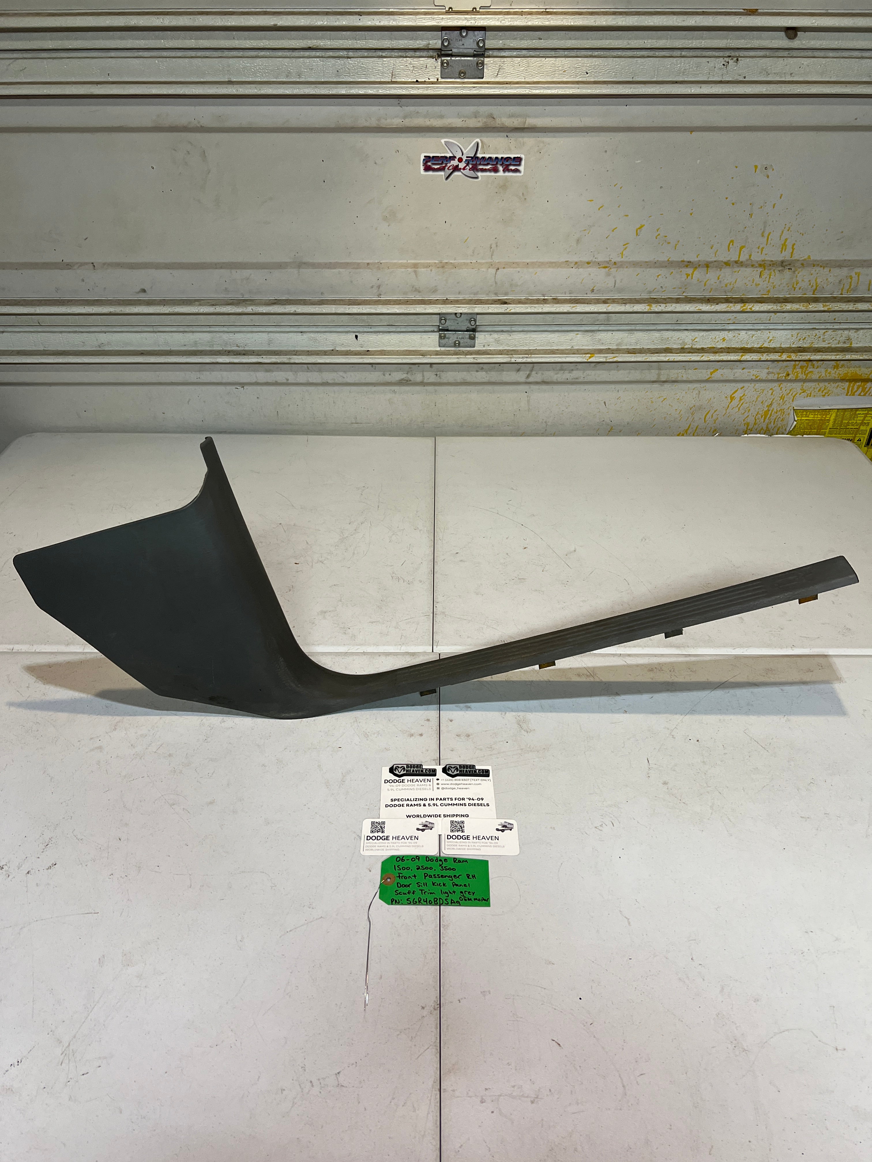 2006-2009 Dodge Ram 1500-3500 Passenger Door Sill Kick Panel Light Grey