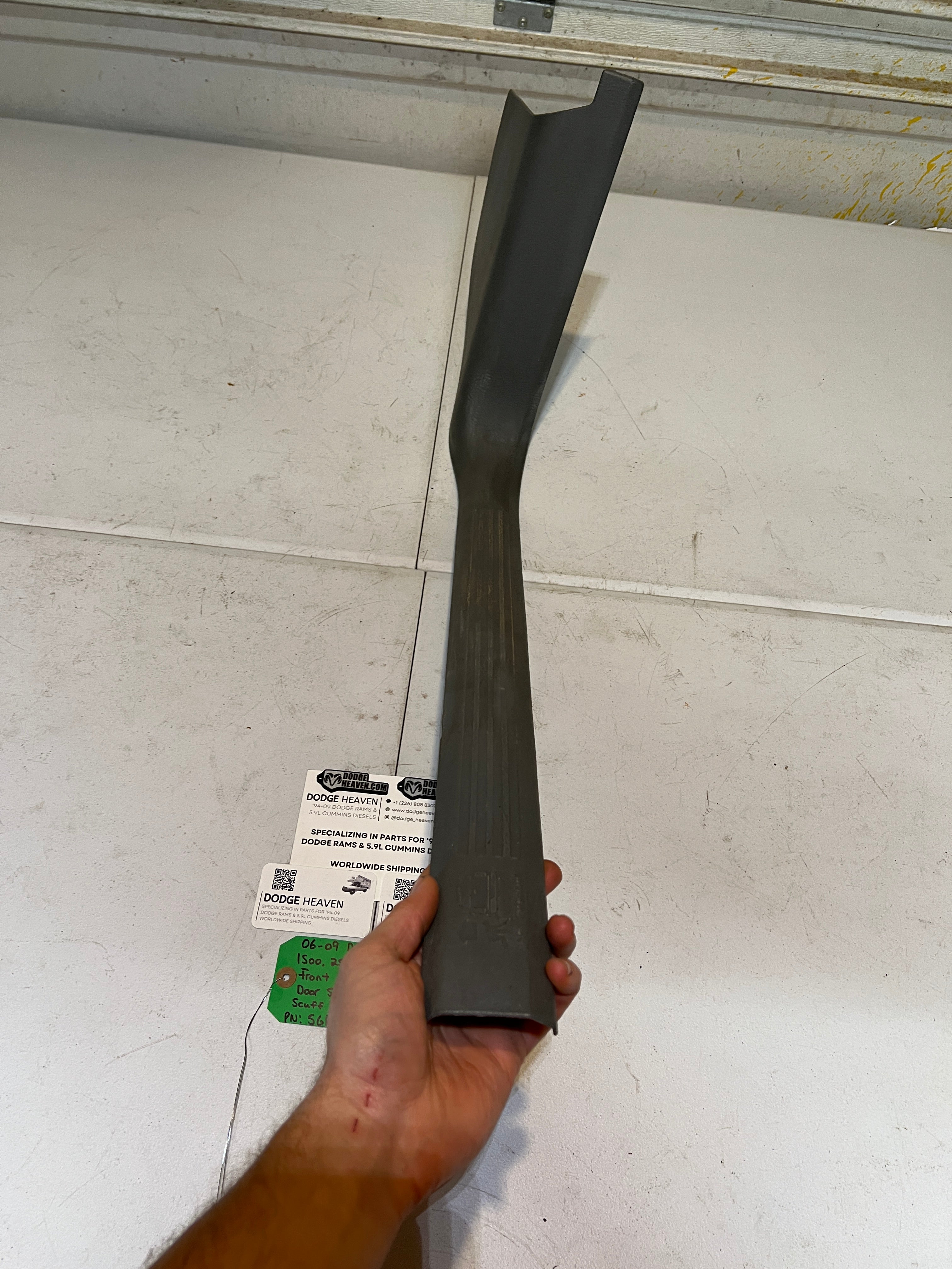 2006-2009 Dodge Ram 1500-3500 Passenger Door Sill Kick Panel Light Grey
