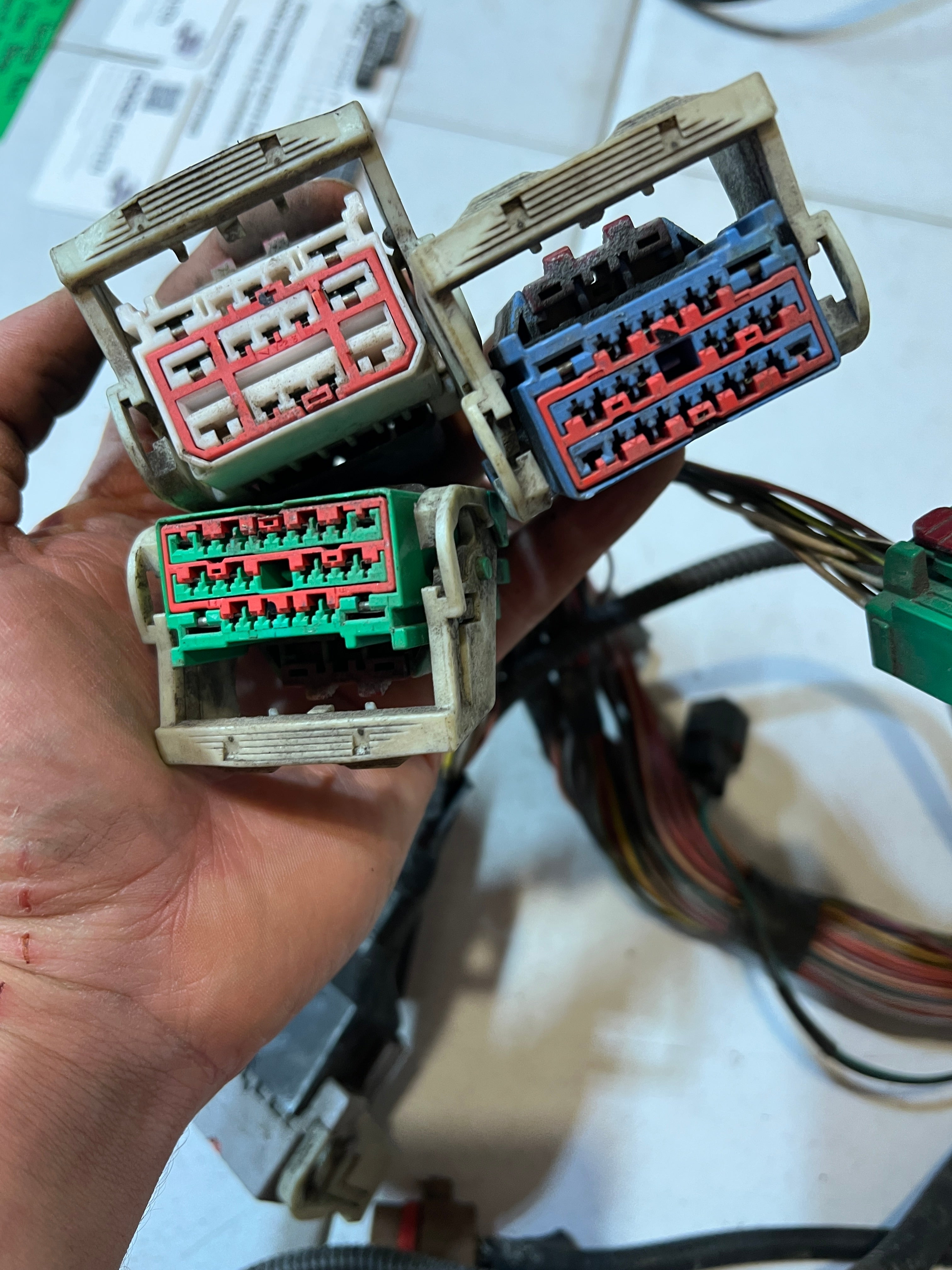 2005-2005 Dodge Ram 1500-3500 5.7L Hemi Engine Bay Wiring Harness