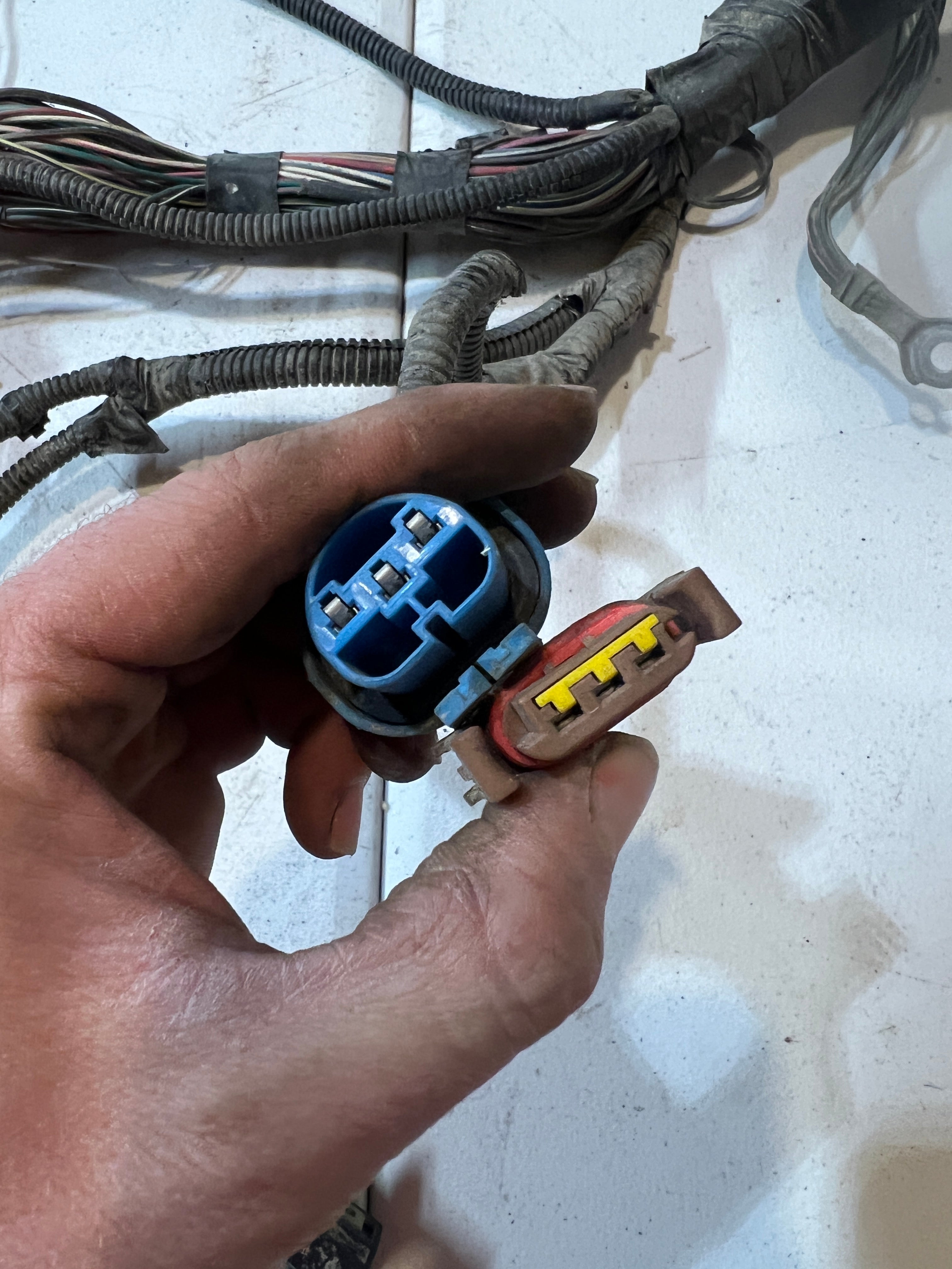 2003-2003 Dodge Ram 1500 4.7L Engine Bay Wiring Harness