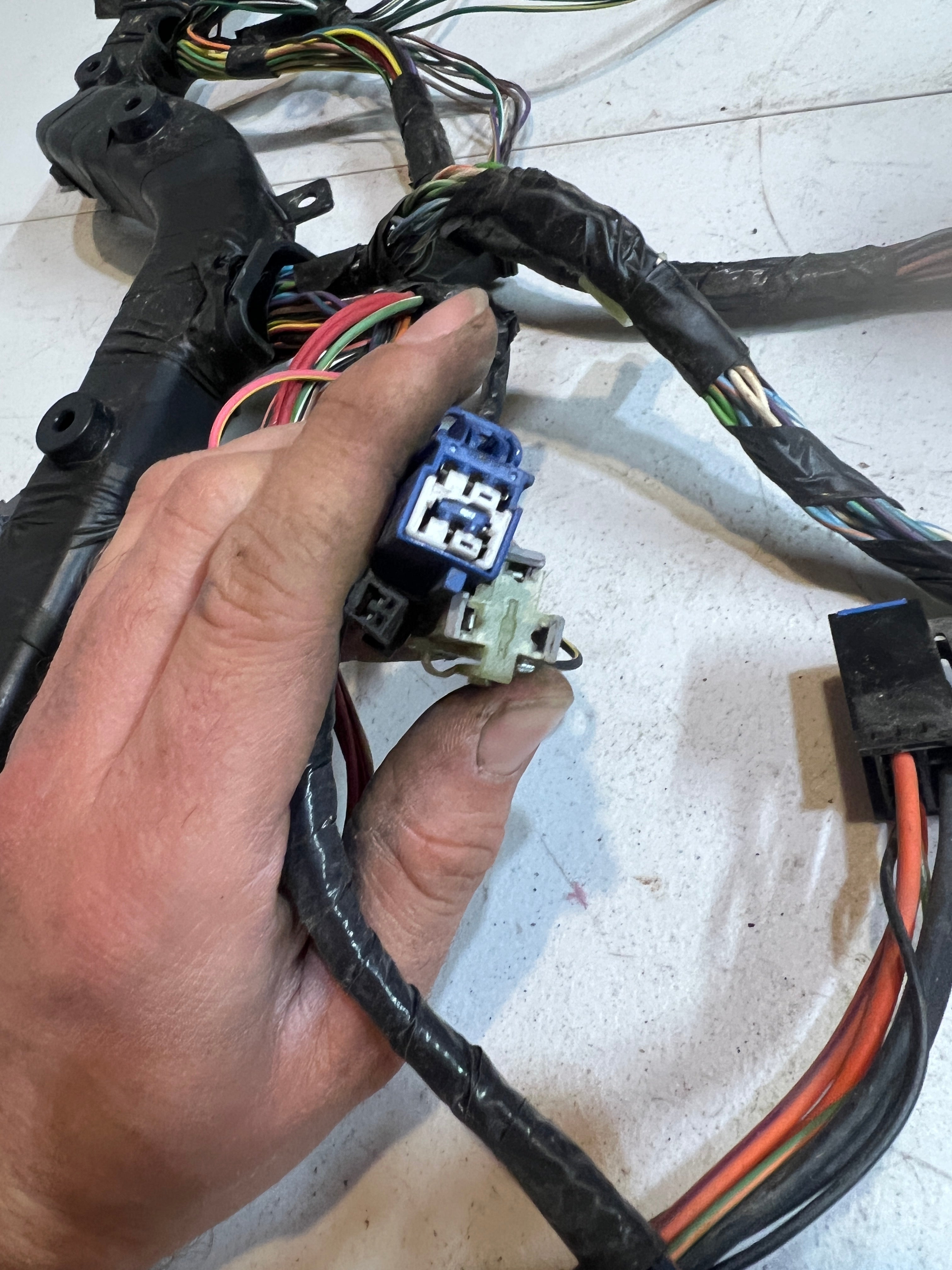 2008-2008 Dodge Ram 2500-5500 5.7L 6.7L Dash Wiring Harness
