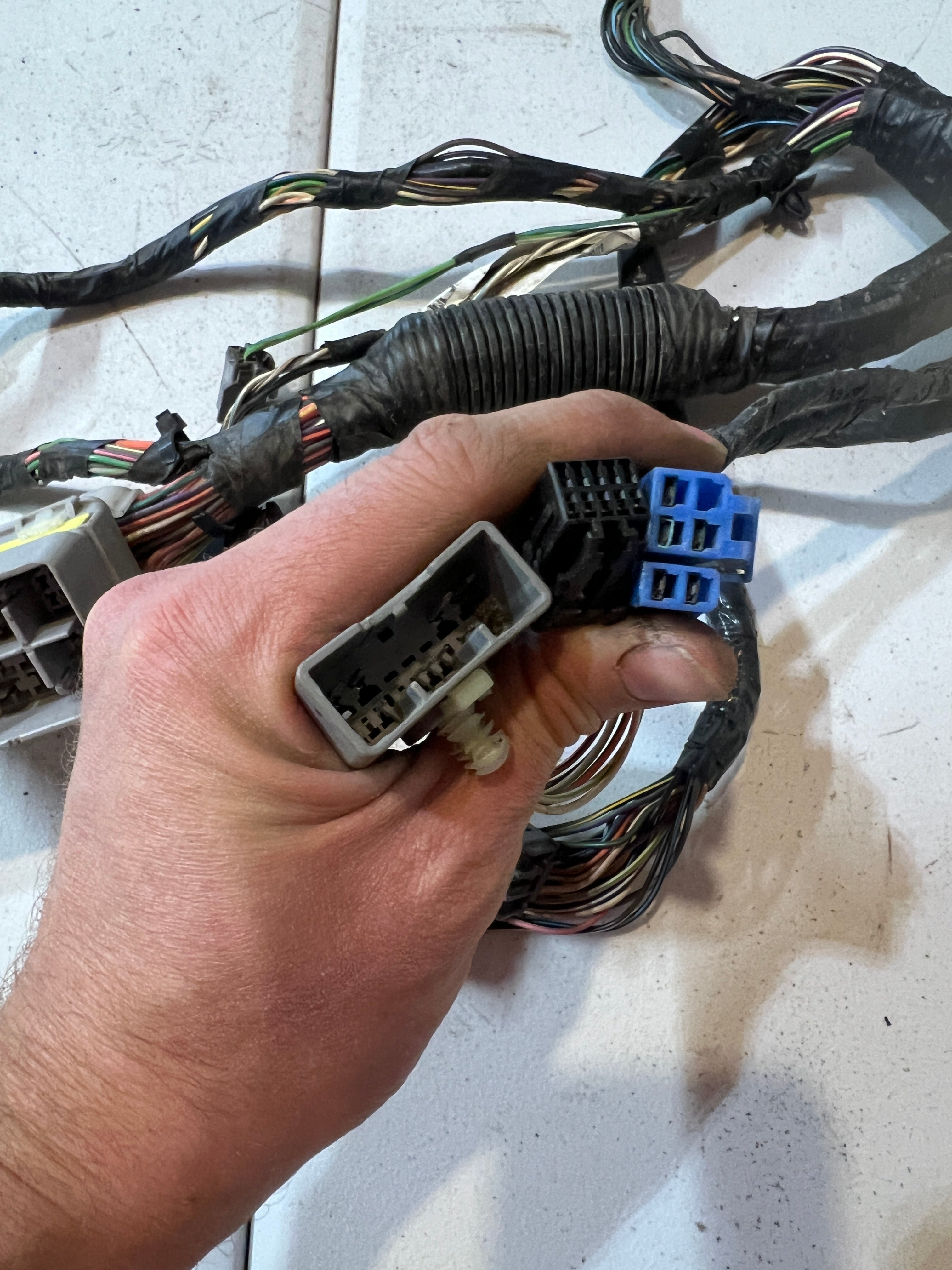2008-2008 Dodge Ram 2500-5500 5.7L 6.7L Dash Wiring Harness