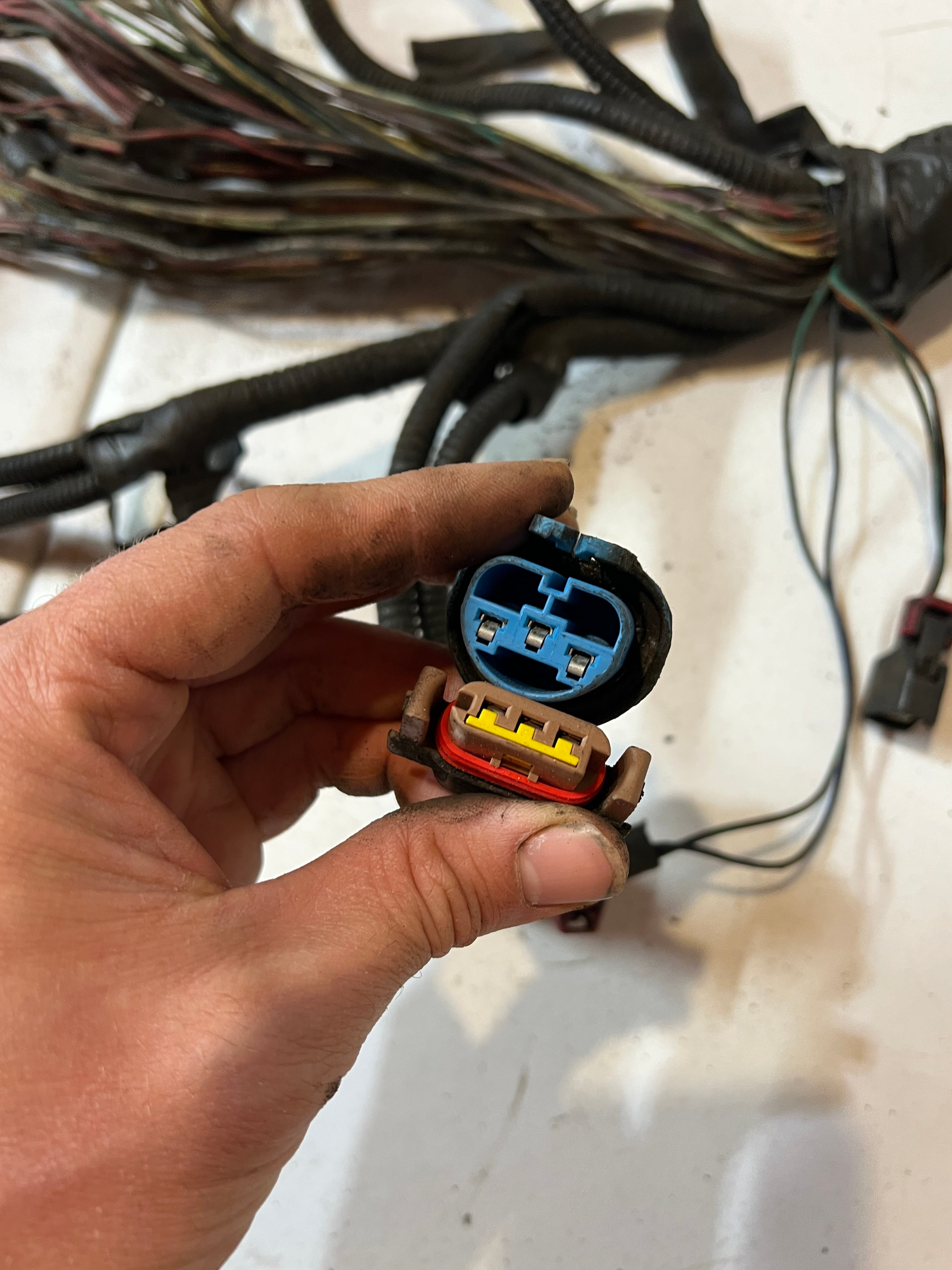 2005-2005 Dodge Ram 1500 4.7L 2WD  Engine Bay Wiring Harness