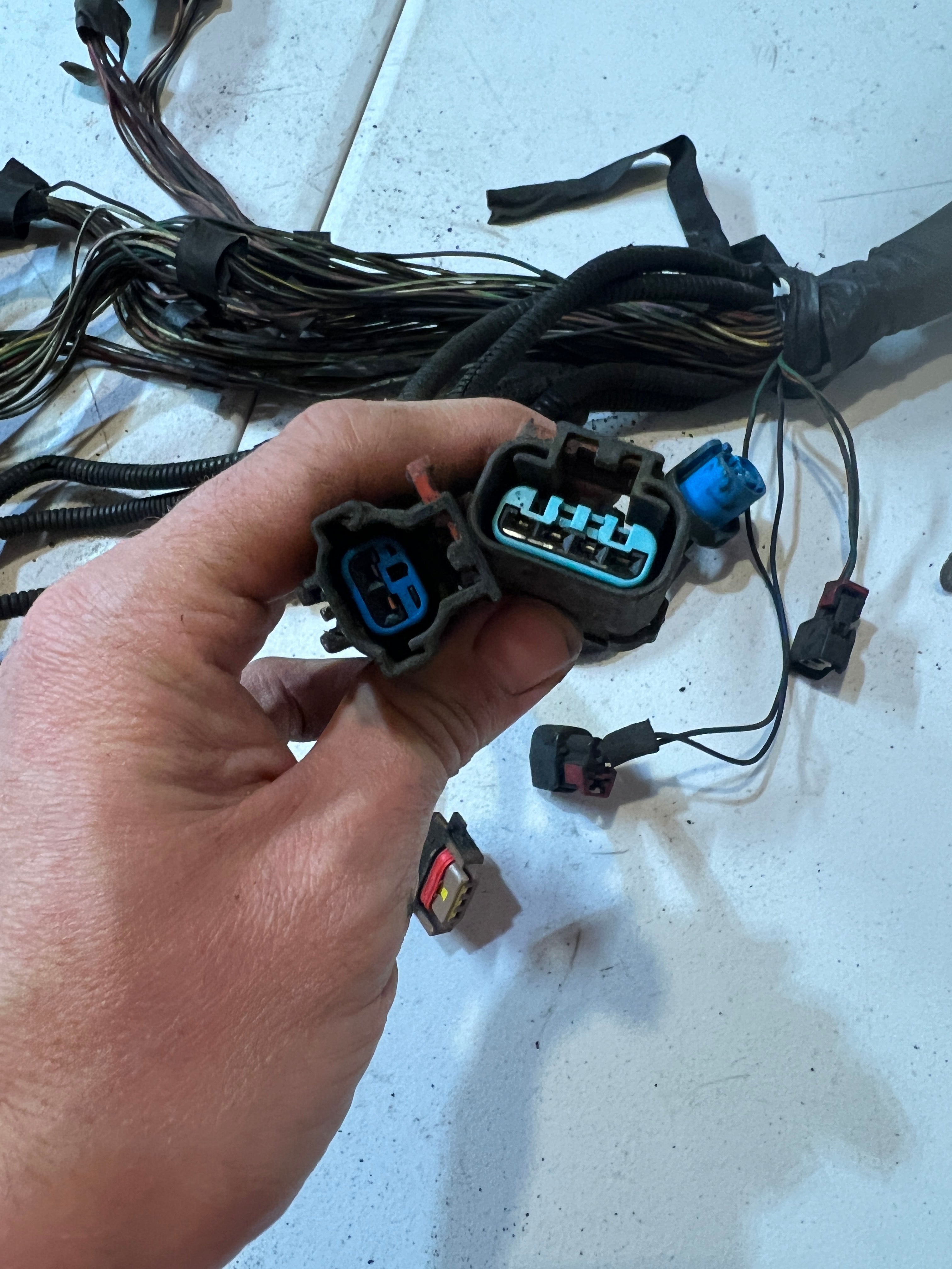 2005-2005 Dodge Ram 1500 4.7L 2WD  Engine Bay Wiring Harness