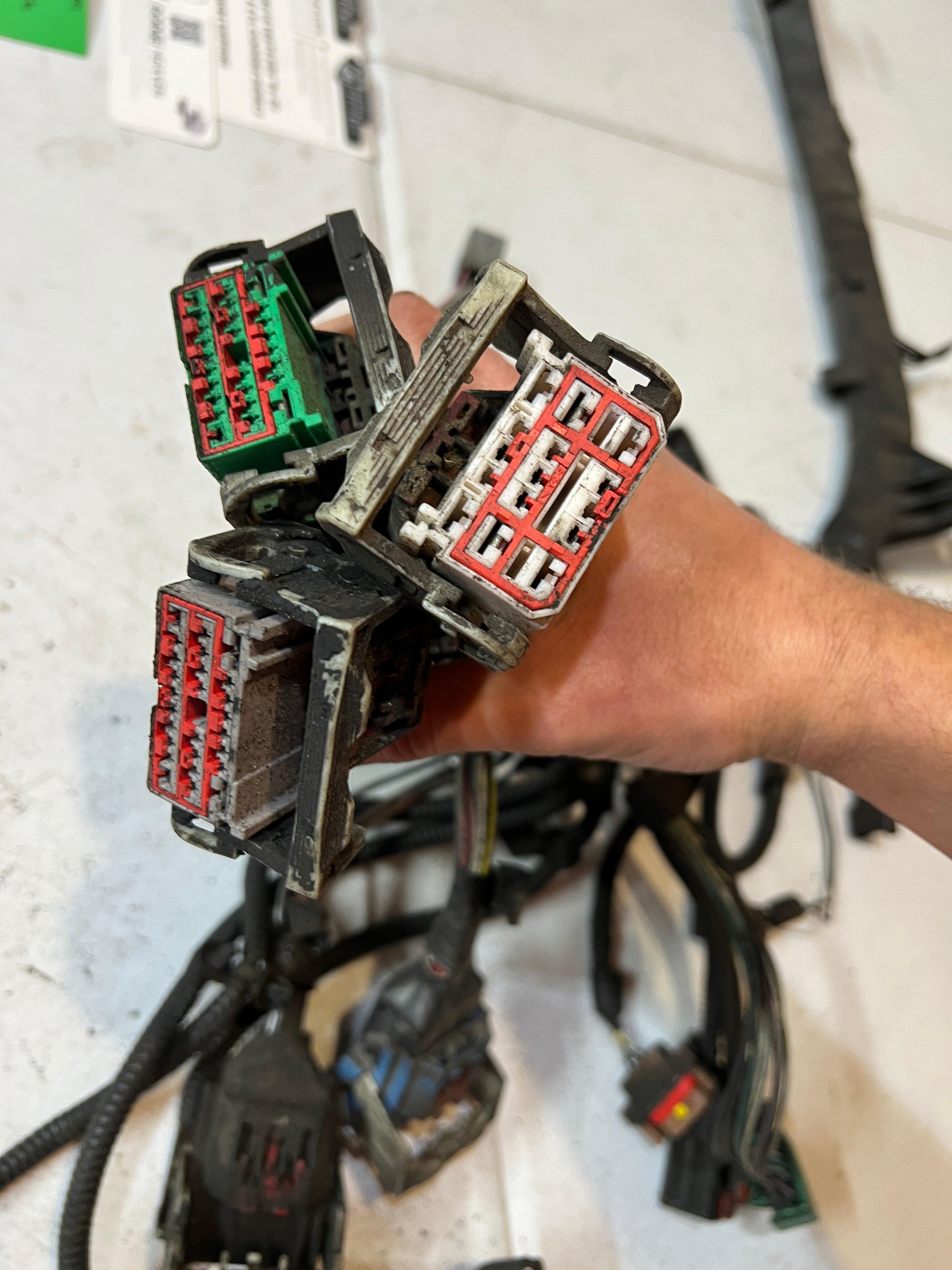 2005-2005 Dodge Ram 1500 4.7L 2WD  Engine Bay Wiring Harness