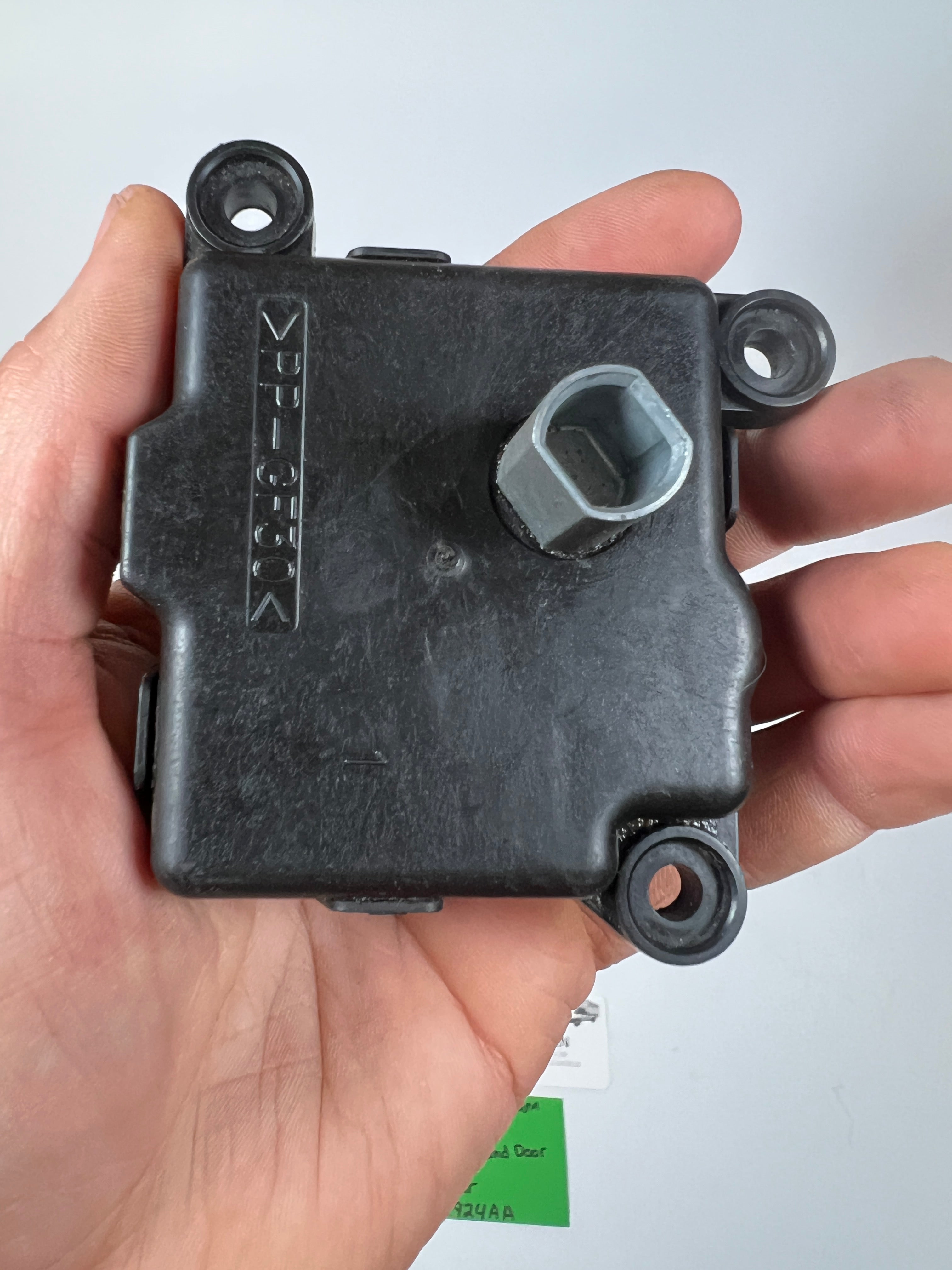 1999-2002 Dodge Ram 1500-3500 HVAC Box Blend Door Actuator 3-Pin