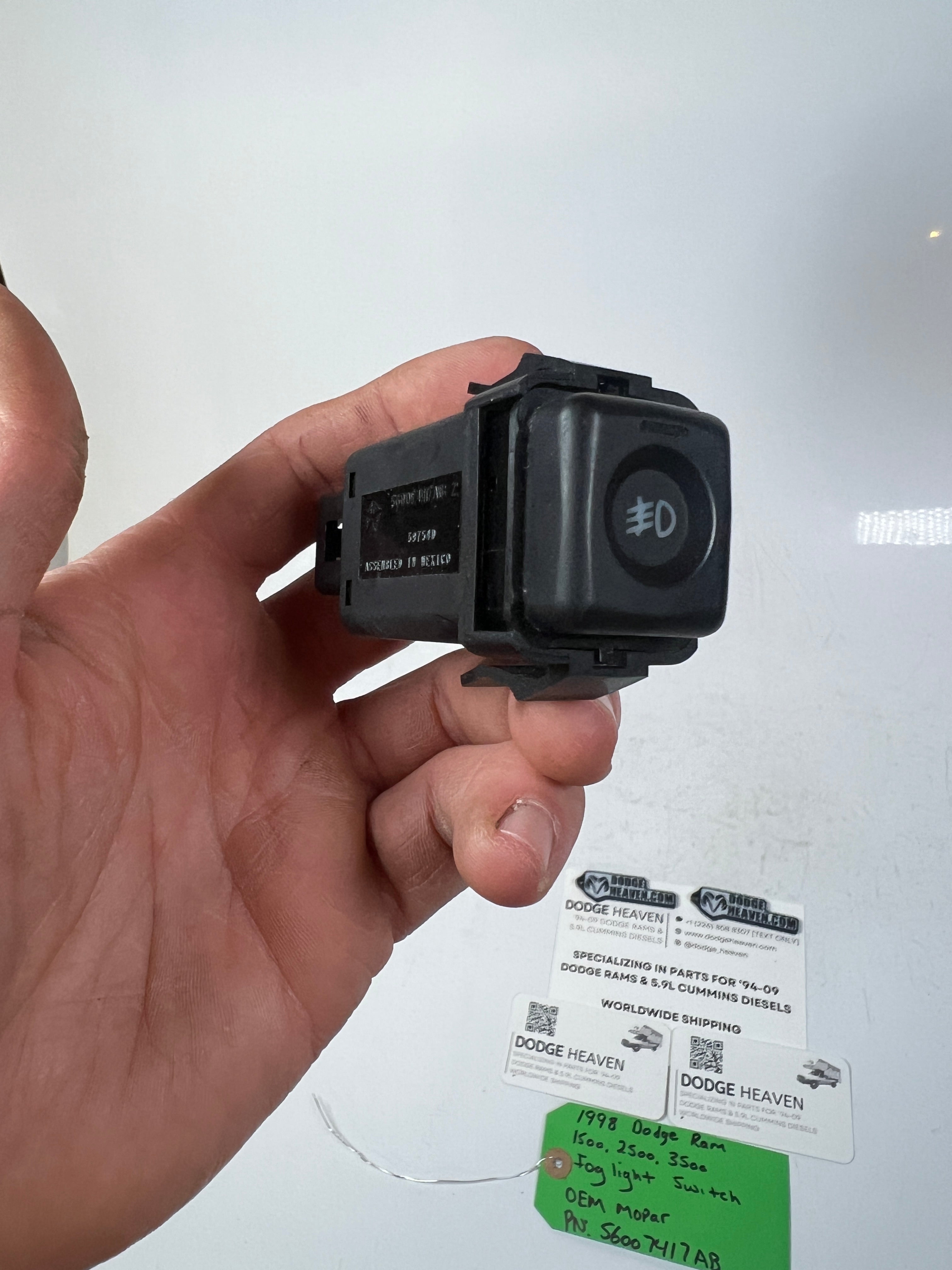 1998-1998 Dodge Ram 1500-3500 Fog Light Dash Switch