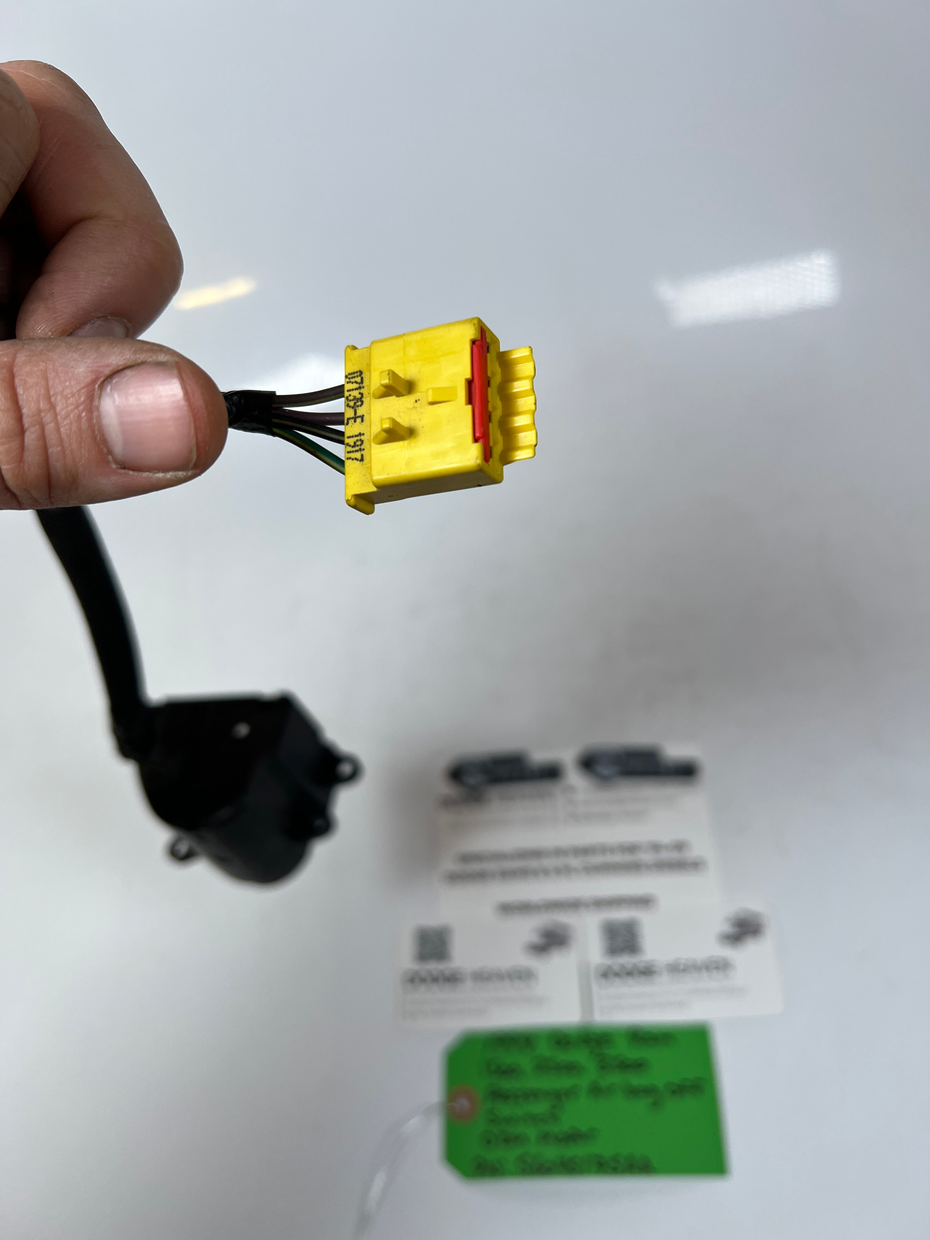 1998-1998 Dodge Ram 1500-3500 Passenger A-Bag On / Off Switch