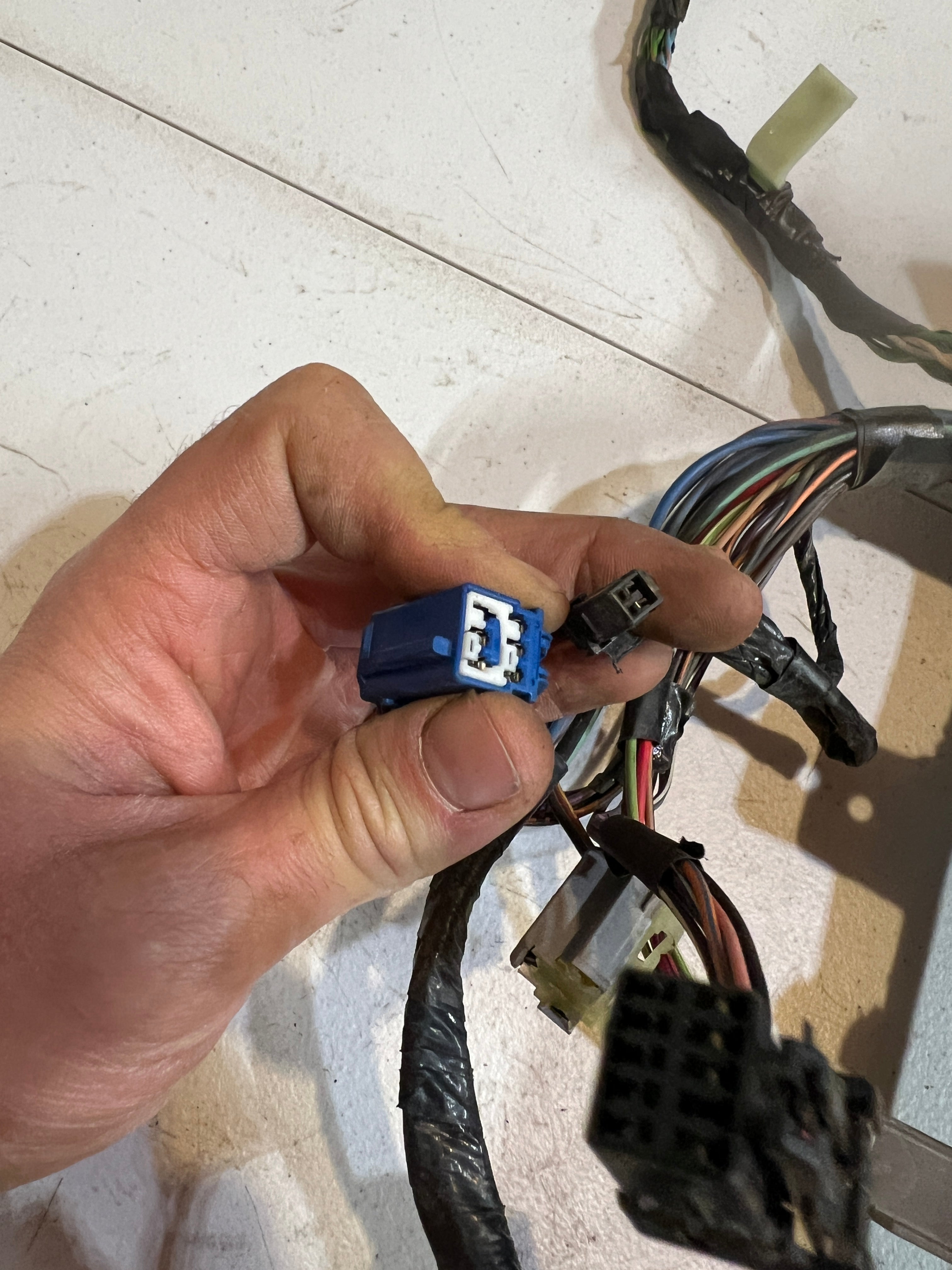 2007-2007 Dodge Ram 2500 3500 5.7 5.9 6.7 Dash Wiring Harness