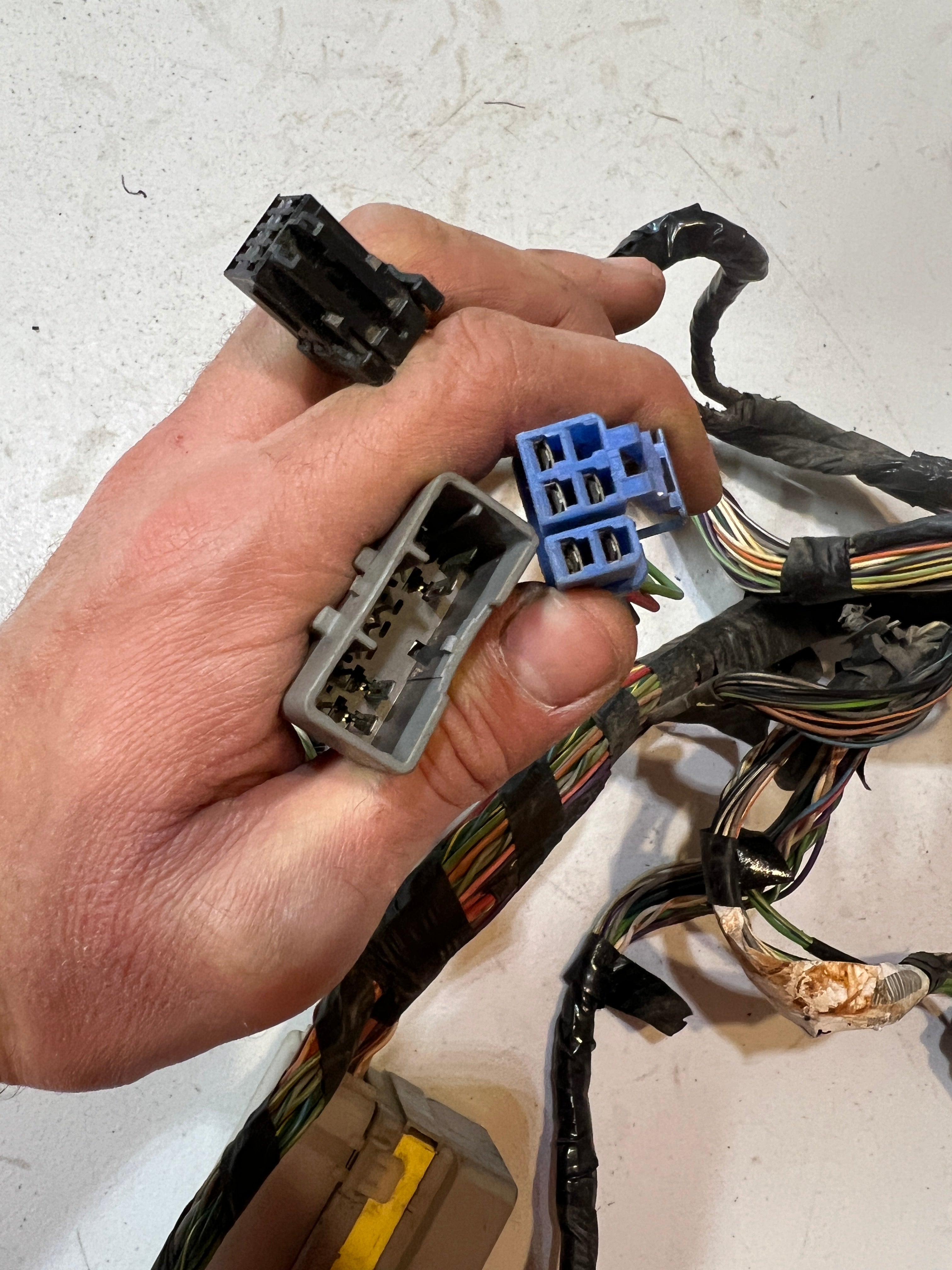 2007-2007 Dodge Ram 2500 3500 5.7 5.9 6.7 Dash Wiring Harness