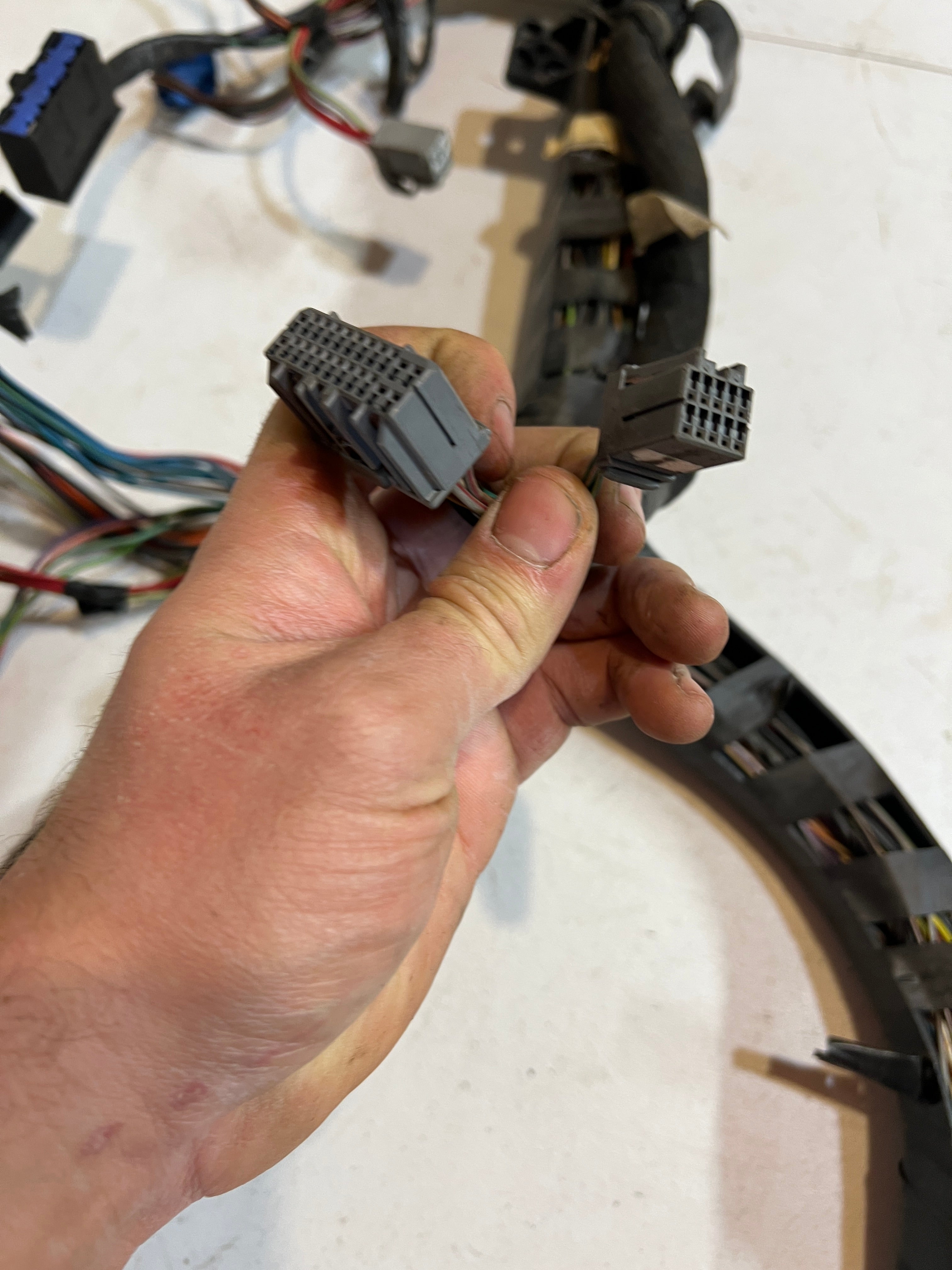 2007-2007 Dodge Ram 2500 3500 5.7 5.9 6.7 Dash Wiring Harness