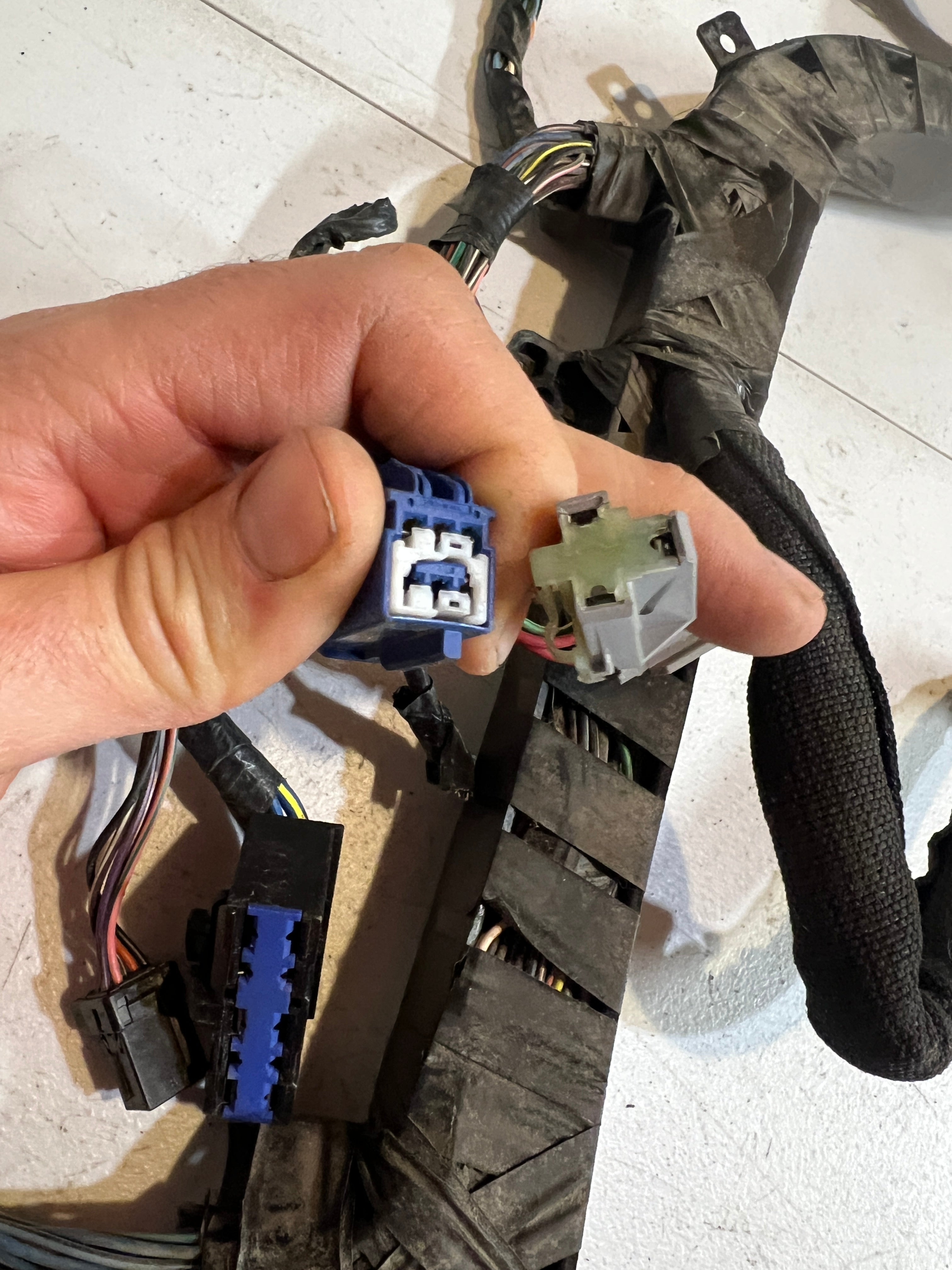 2008-2008 Dodge Ram 1500 Laramie Dash Wiring Harness Rear Slide