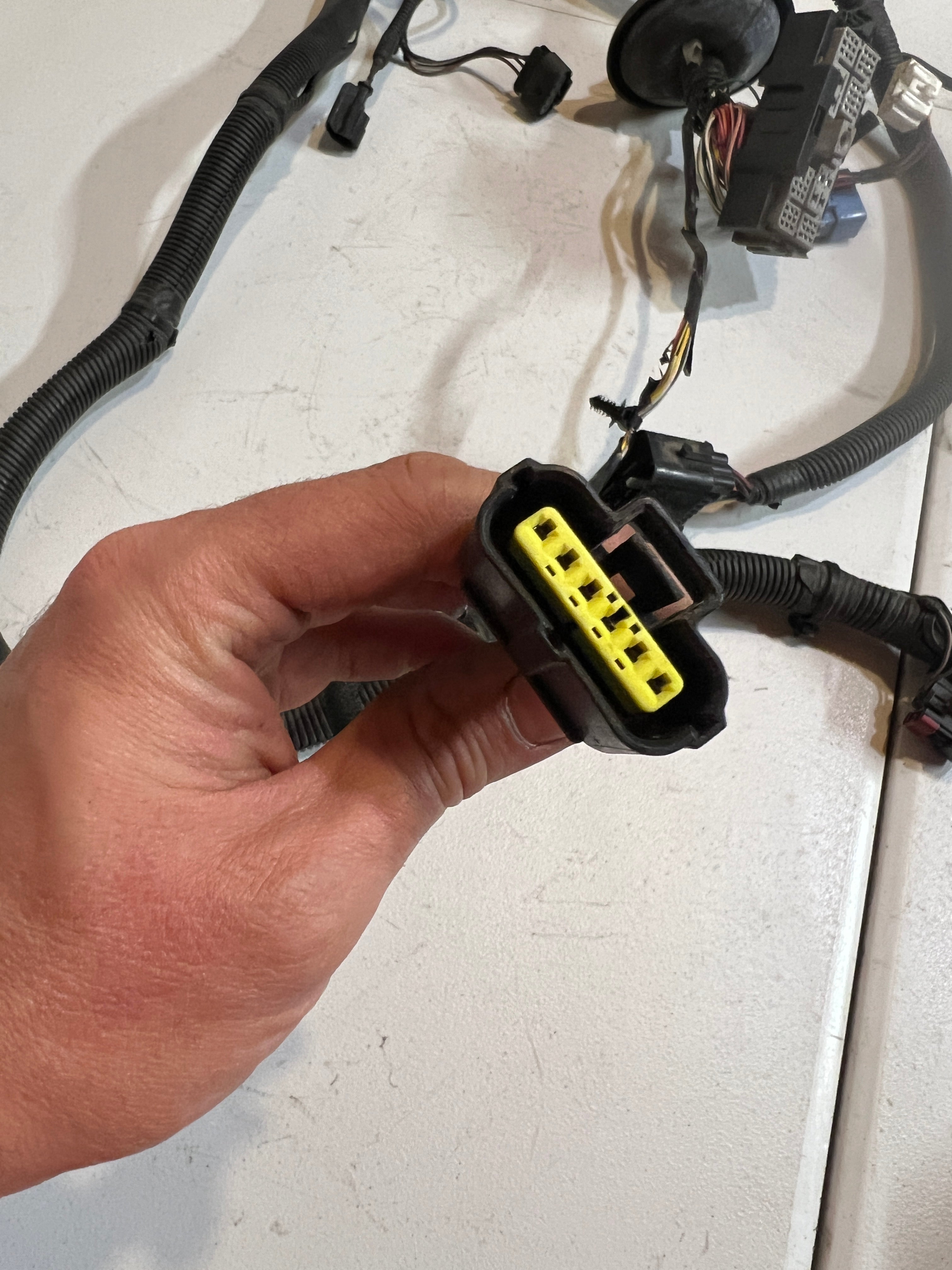 2006-2006 Dodge Ram 1500 2500 3500 5.7L Hemi Engine Bay Wiring Harness