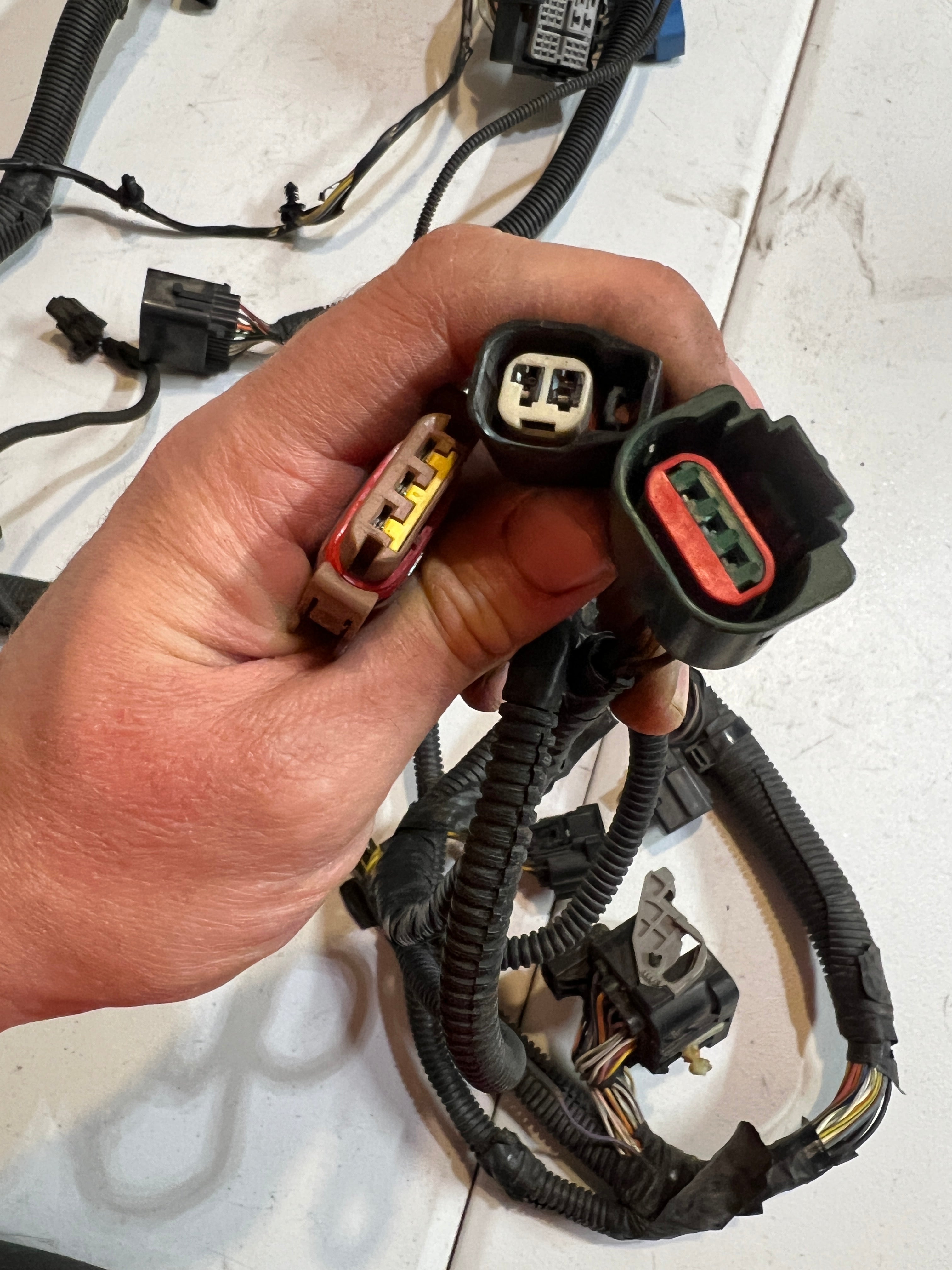 2006-2006 Dodge Ram 1500 2500 3500 5.7L Hemi Engine Bay Wiring Harness