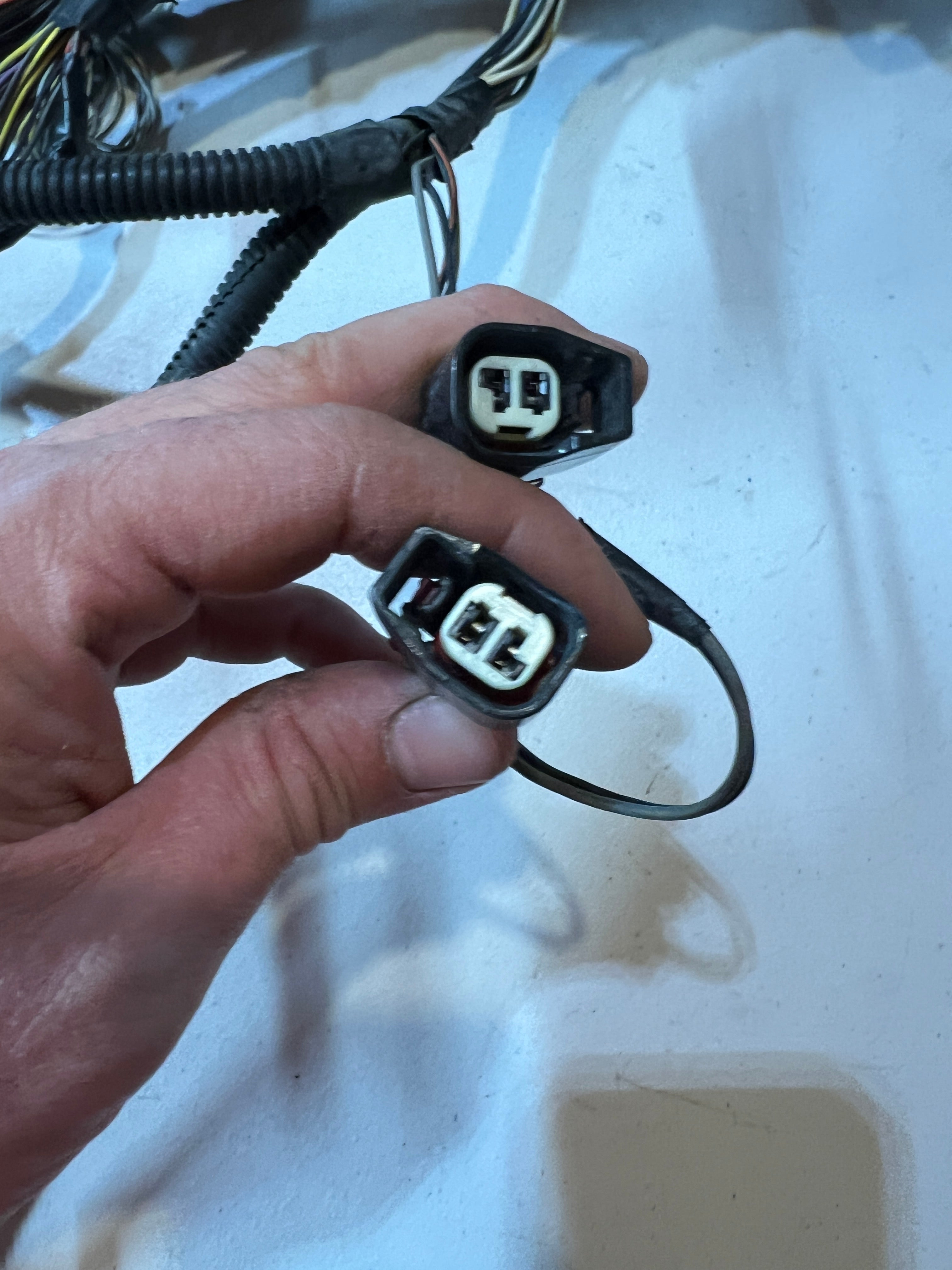 2006-2006 Dodge Ram 1500 2500 3500 5.7L Hemi Engine Bay Wiring Harness