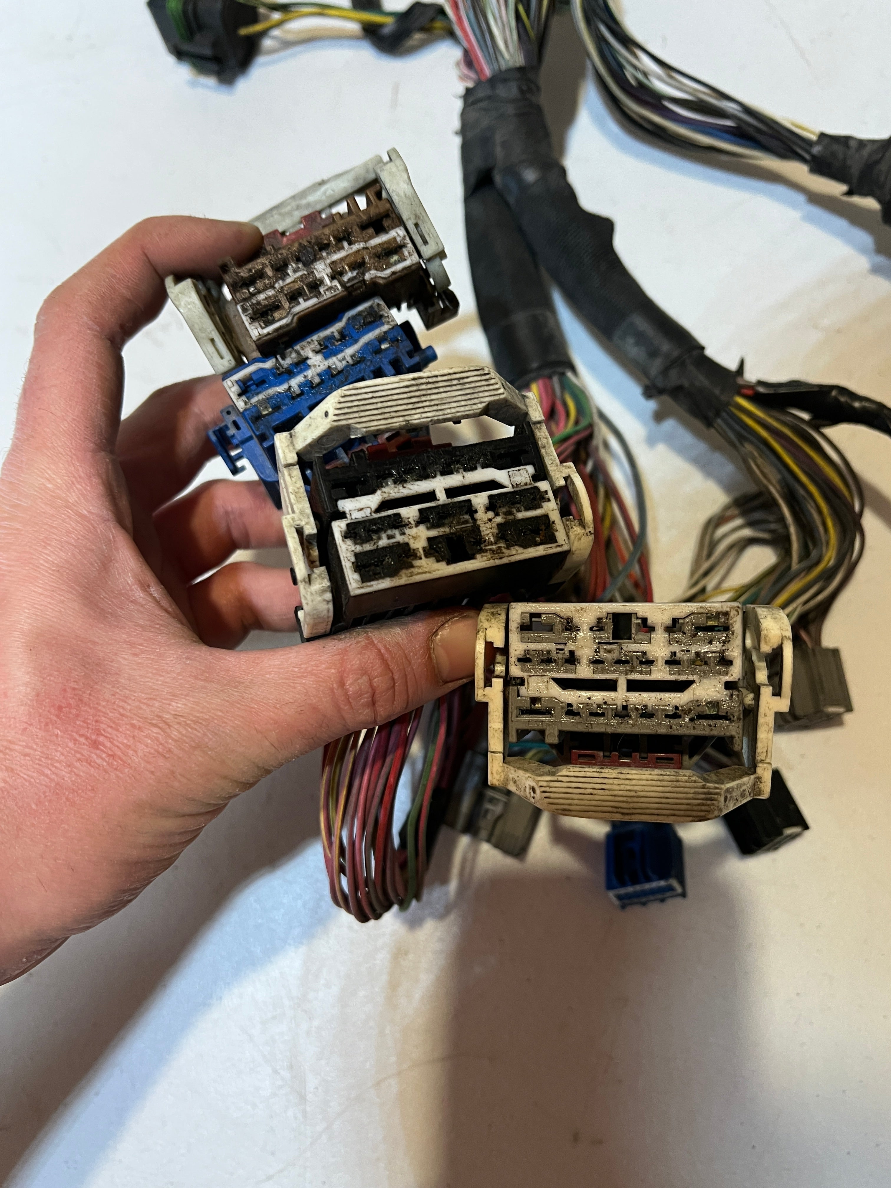 2006-2006 Dodge Ram 1500 2500 3500 5.7L Hemi Engine Bay Wiring Harness