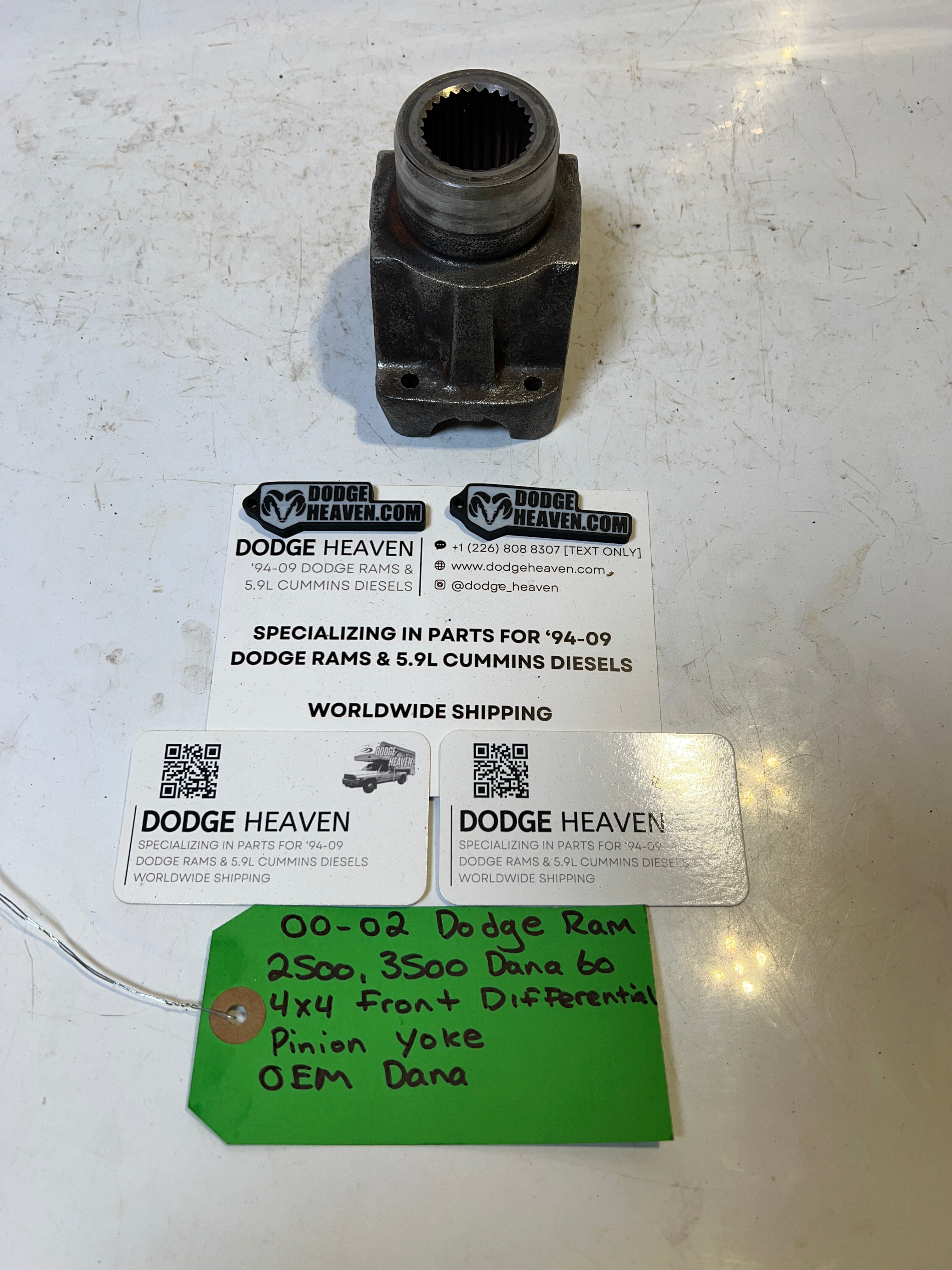 2000-2002 Dodge Ram 2500 3500 Dana 60 Front Differential Pinion Yoke