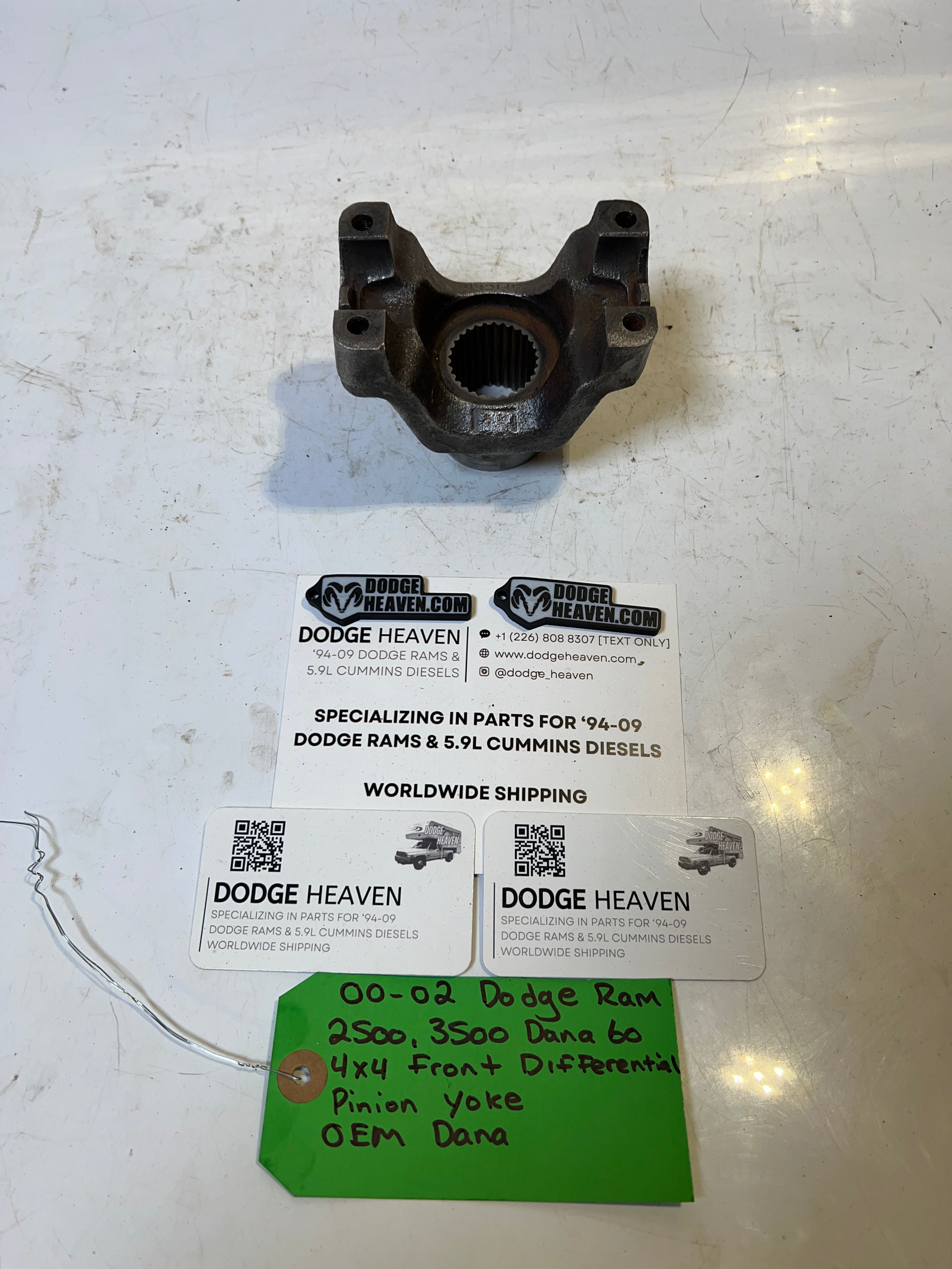 2000-2002 Dodge Ram 2500 3500 Dana 60 Front Differential Pinion Yoke