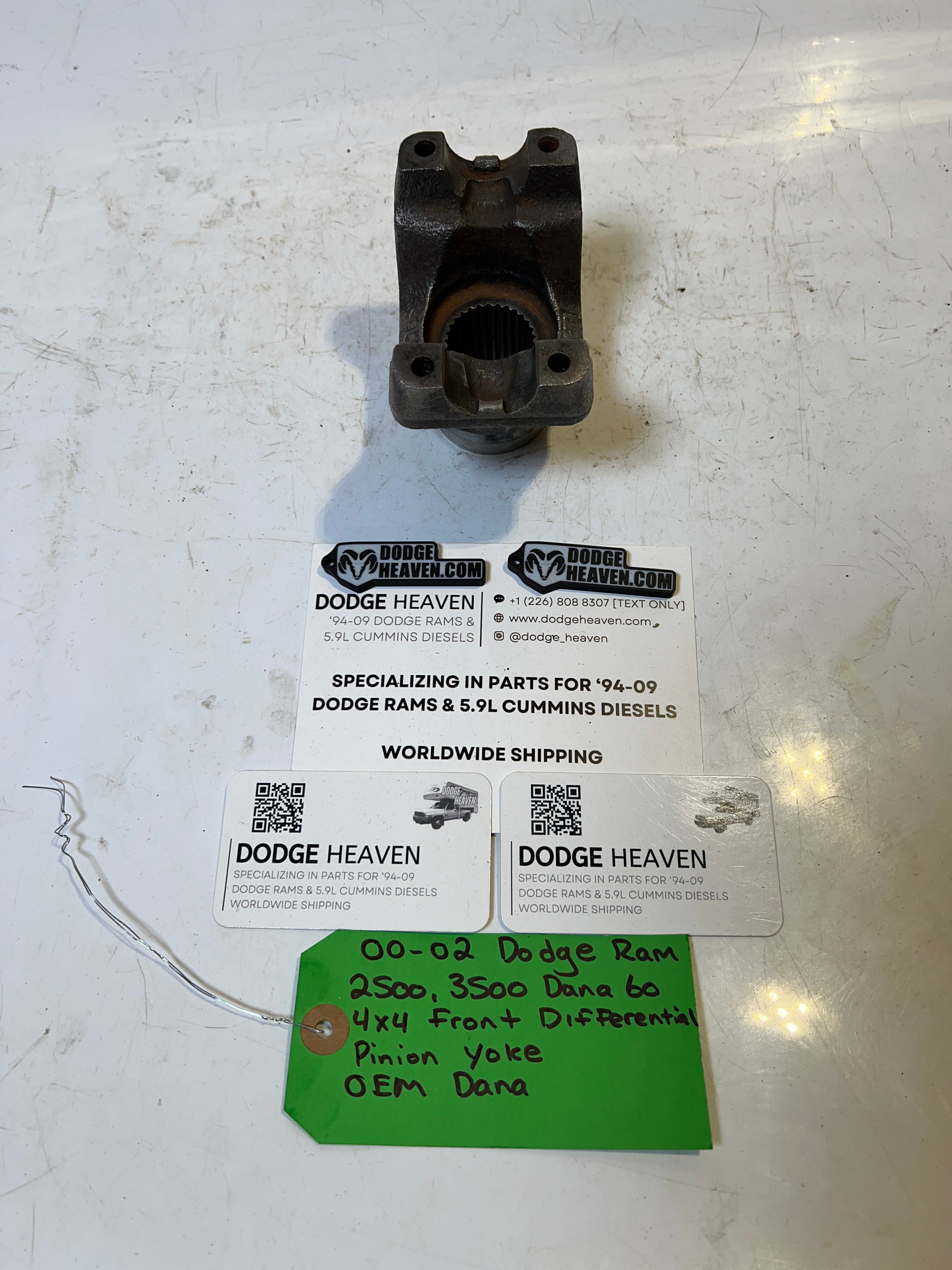2000-2002 Dodge Ram 2500 3500 Dana 60 Front Differential Pinion Yoke