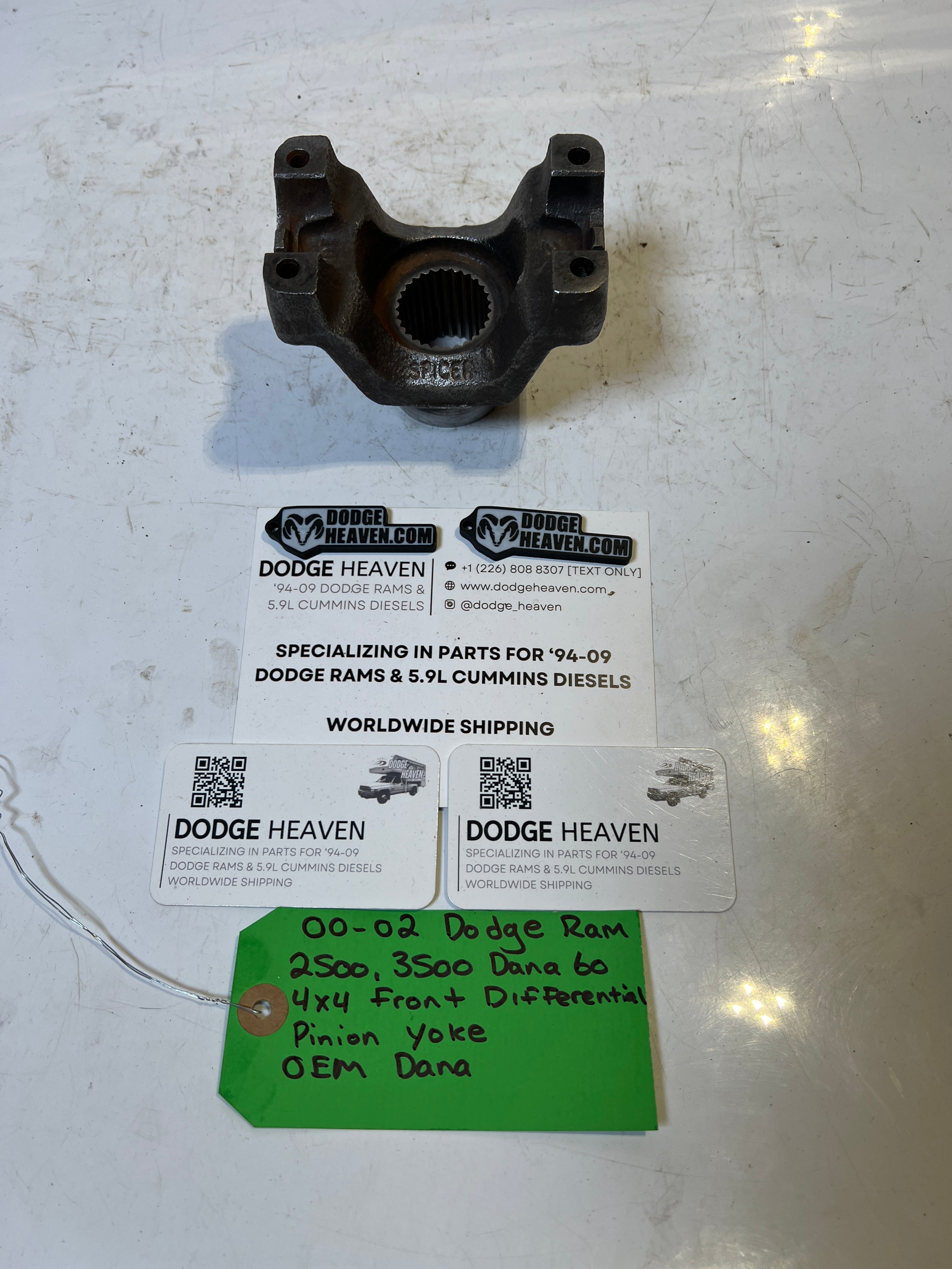 2000-2002 Dodge Ram 2500 3500 Dana 60 Front Differential Pinion Yoke
