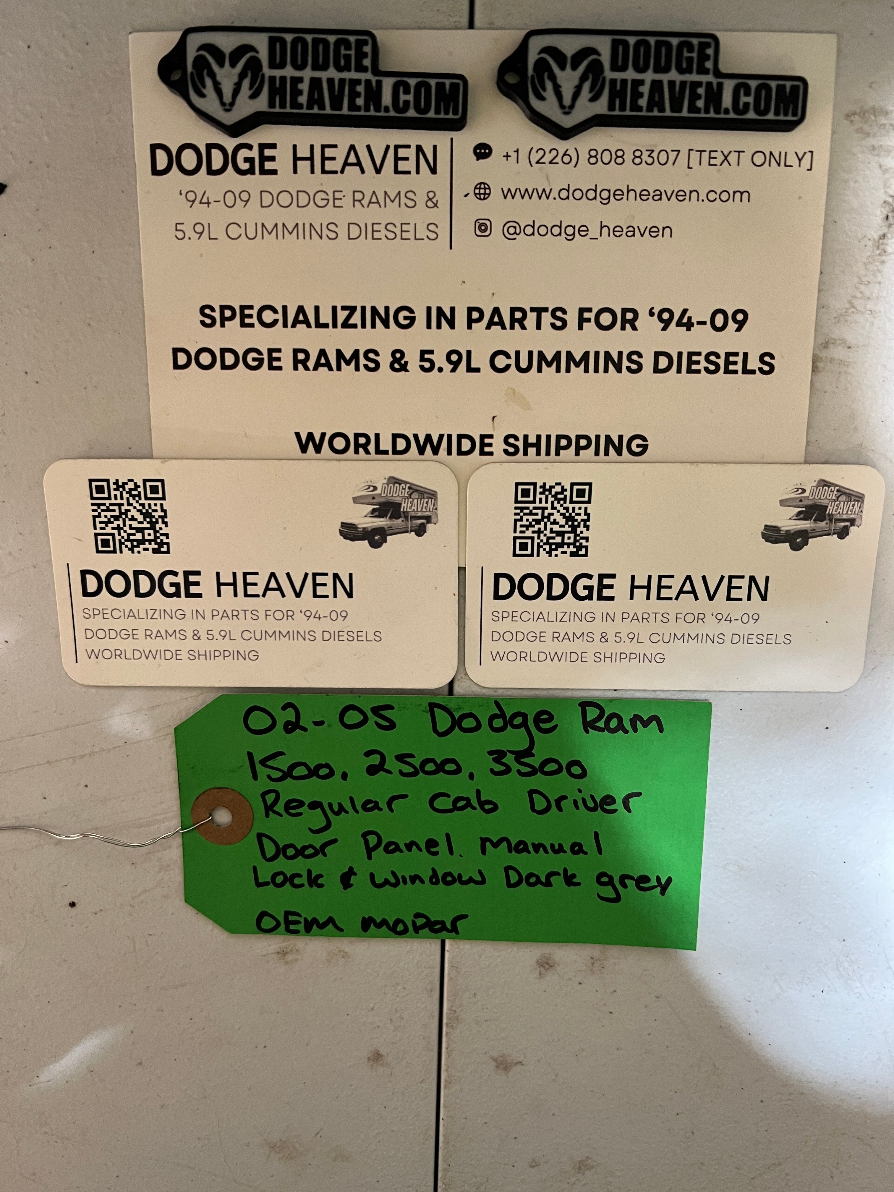 2003-2005 Dodge Ram 1500-3500 Regular Cab Driver Door Panel Manual Window