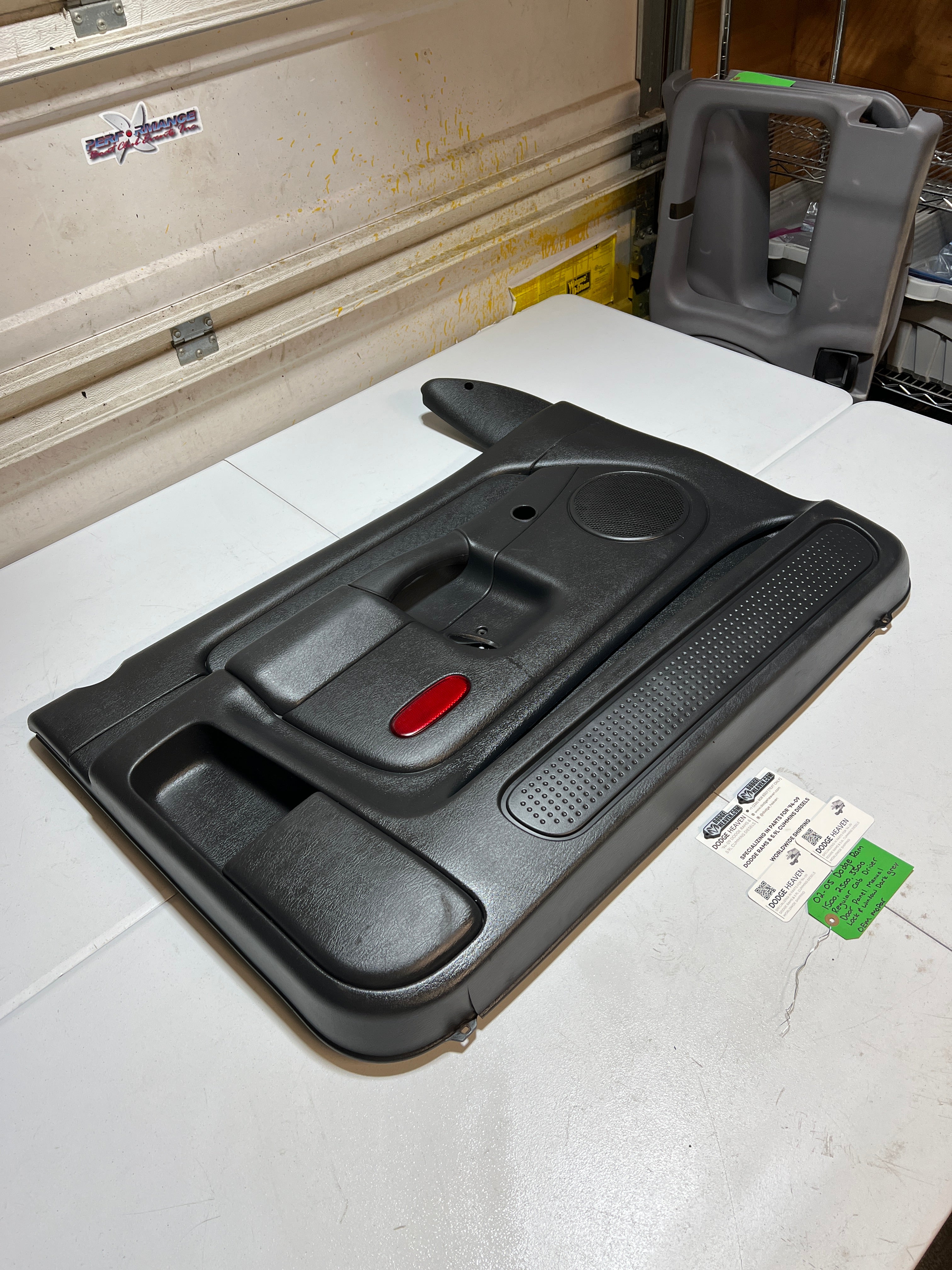 2003-2005 Dodge Ram 1500-3500 Regular Cab Driver Door Panel Manual Window