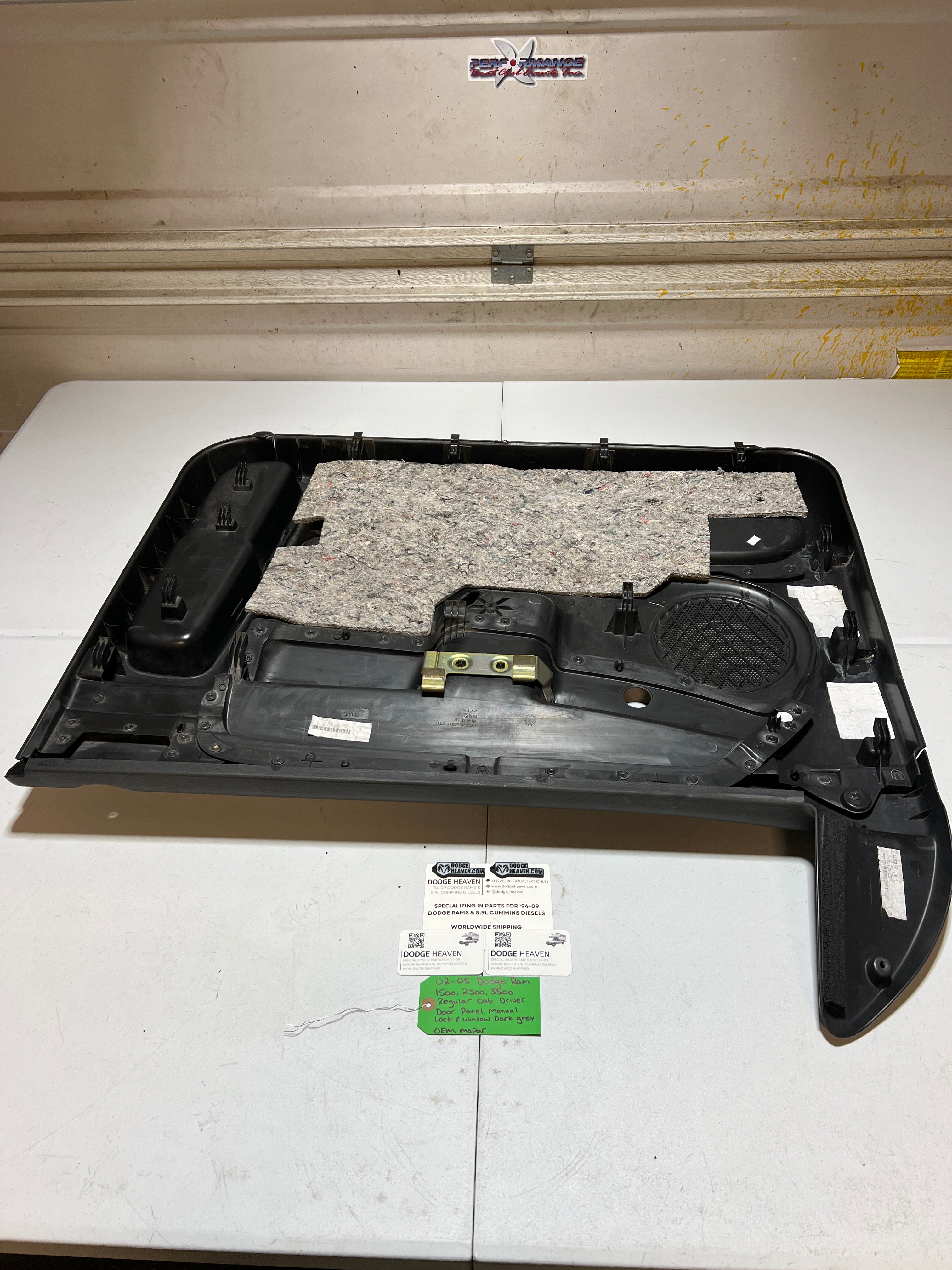 2003-2005 Dodge Ram 1500-3500 Regular Cab Driver Door Panel Manual Window