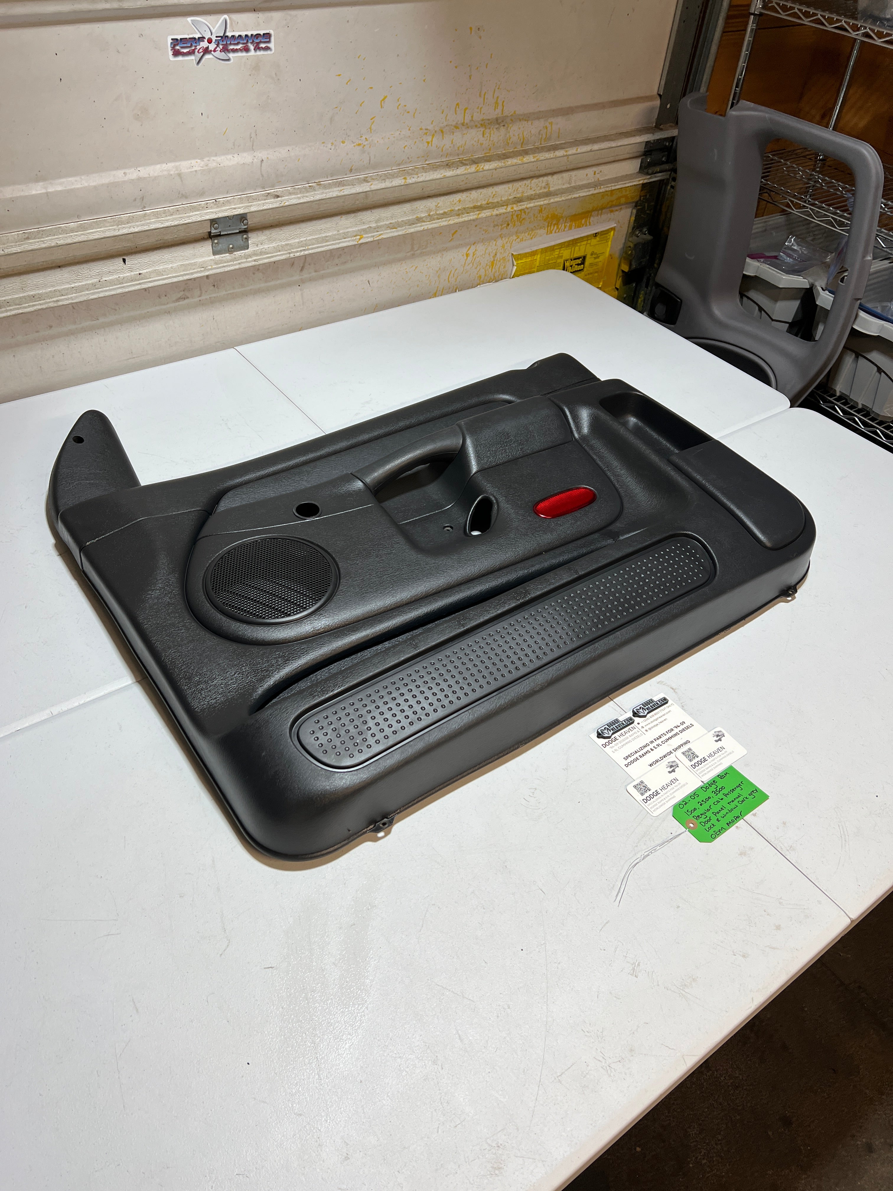 2002-2005 Dodge Ram 1500-3500 Regular Cab Driver Door Panel Manual Window