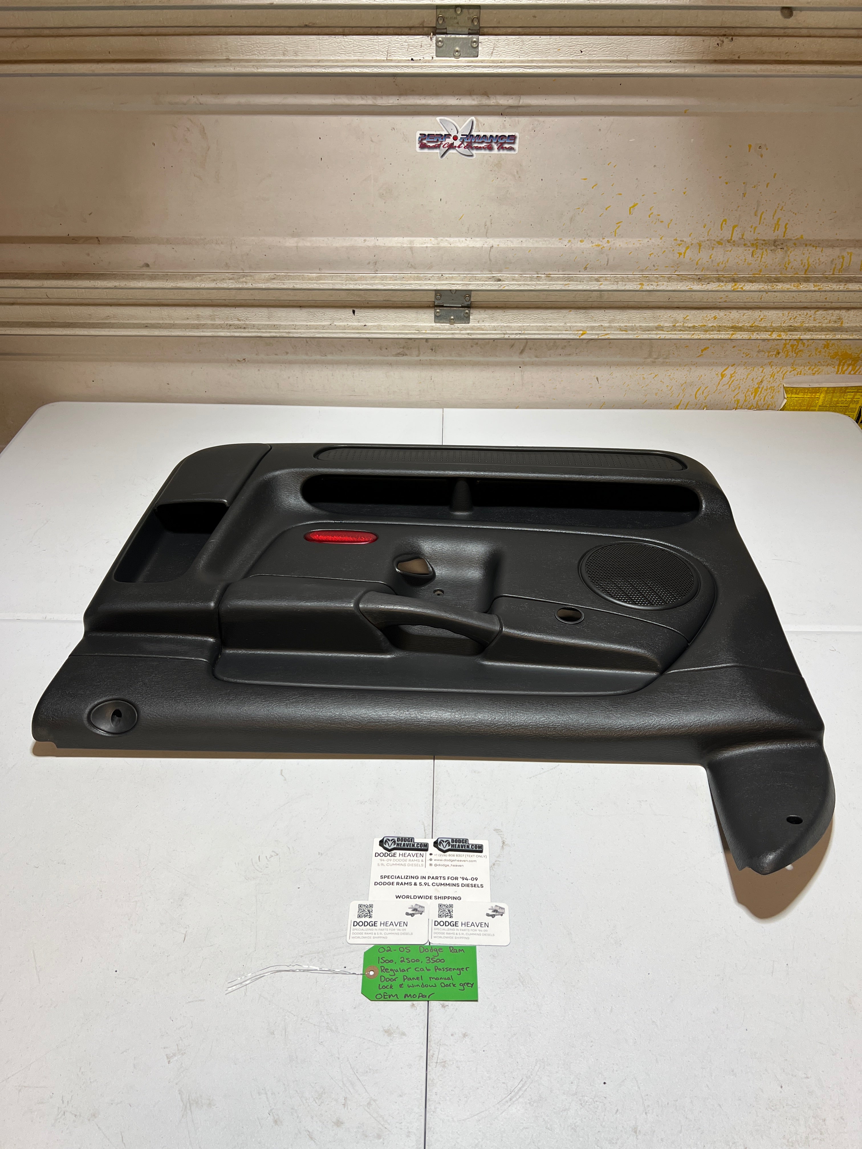 2002-2005 Dodge Ram 1500-3500 Regular Cab Driver Door Panel Manual Window