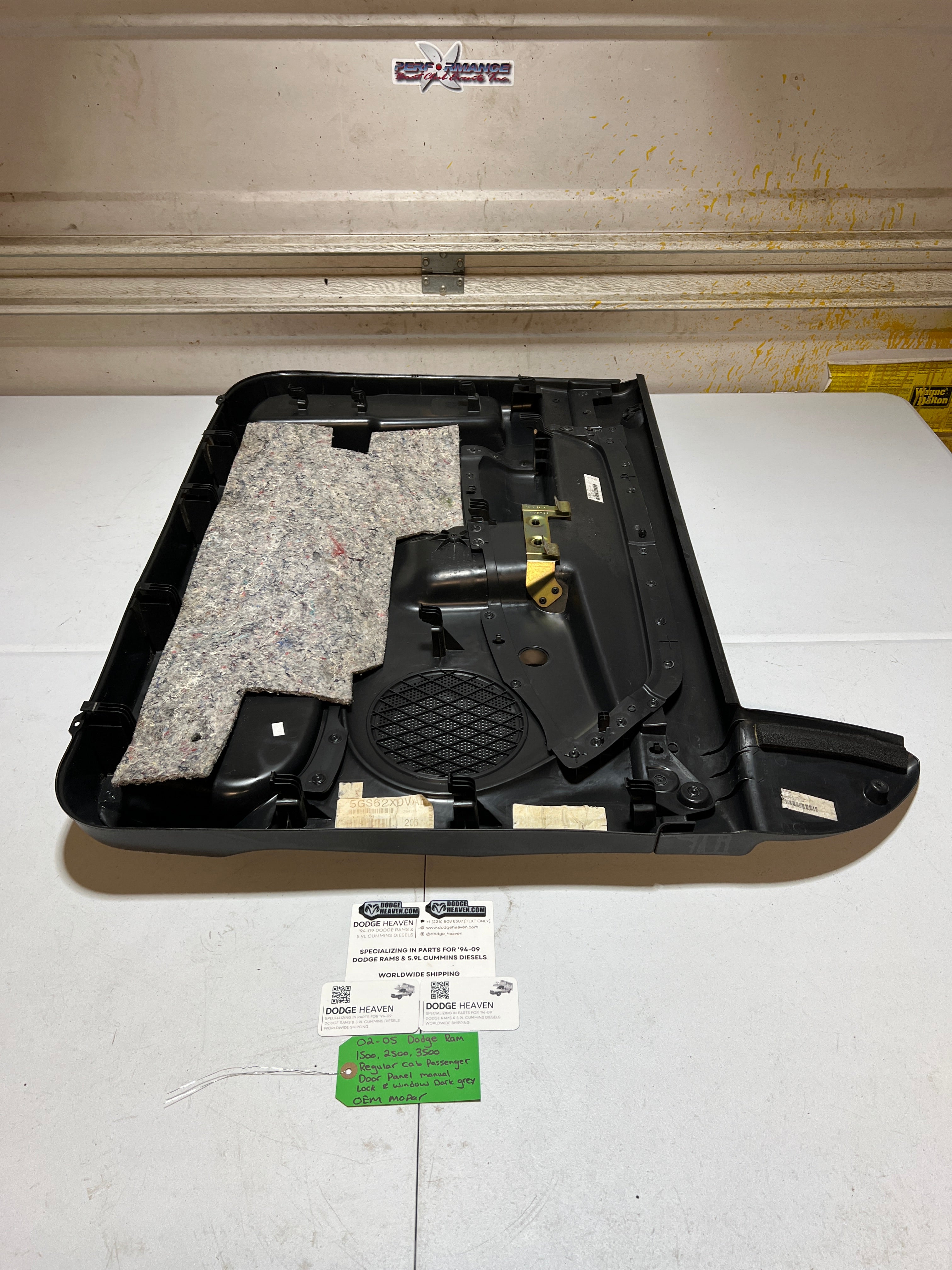 2002-2005 Dodge Ram 1500-3500 Regular Cab Driver Door Panel Manual Window