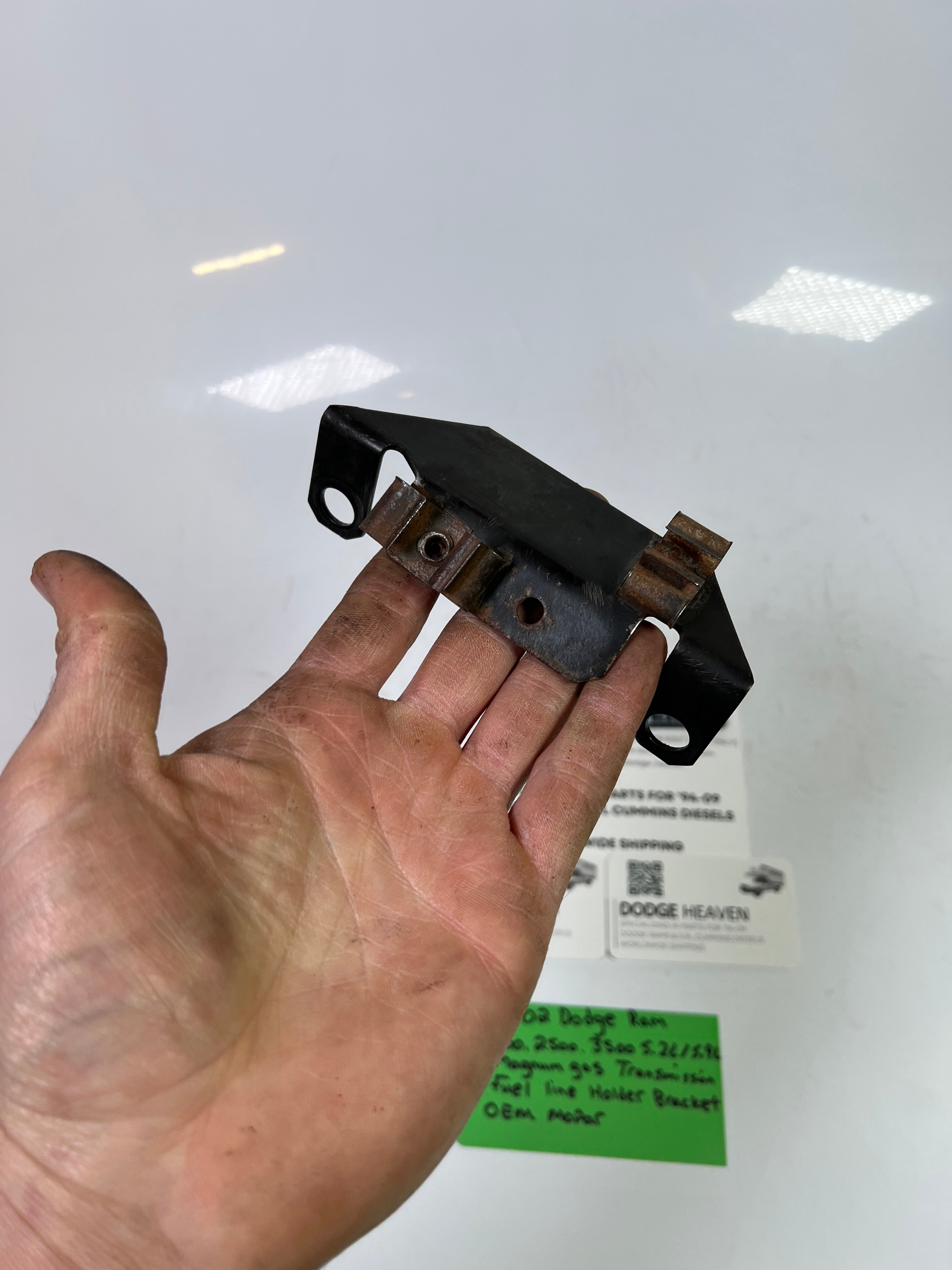 1994-2002 Dodge Ram 5.2L 5.9L Magnum Transmission Fuel Line Holder Bracket