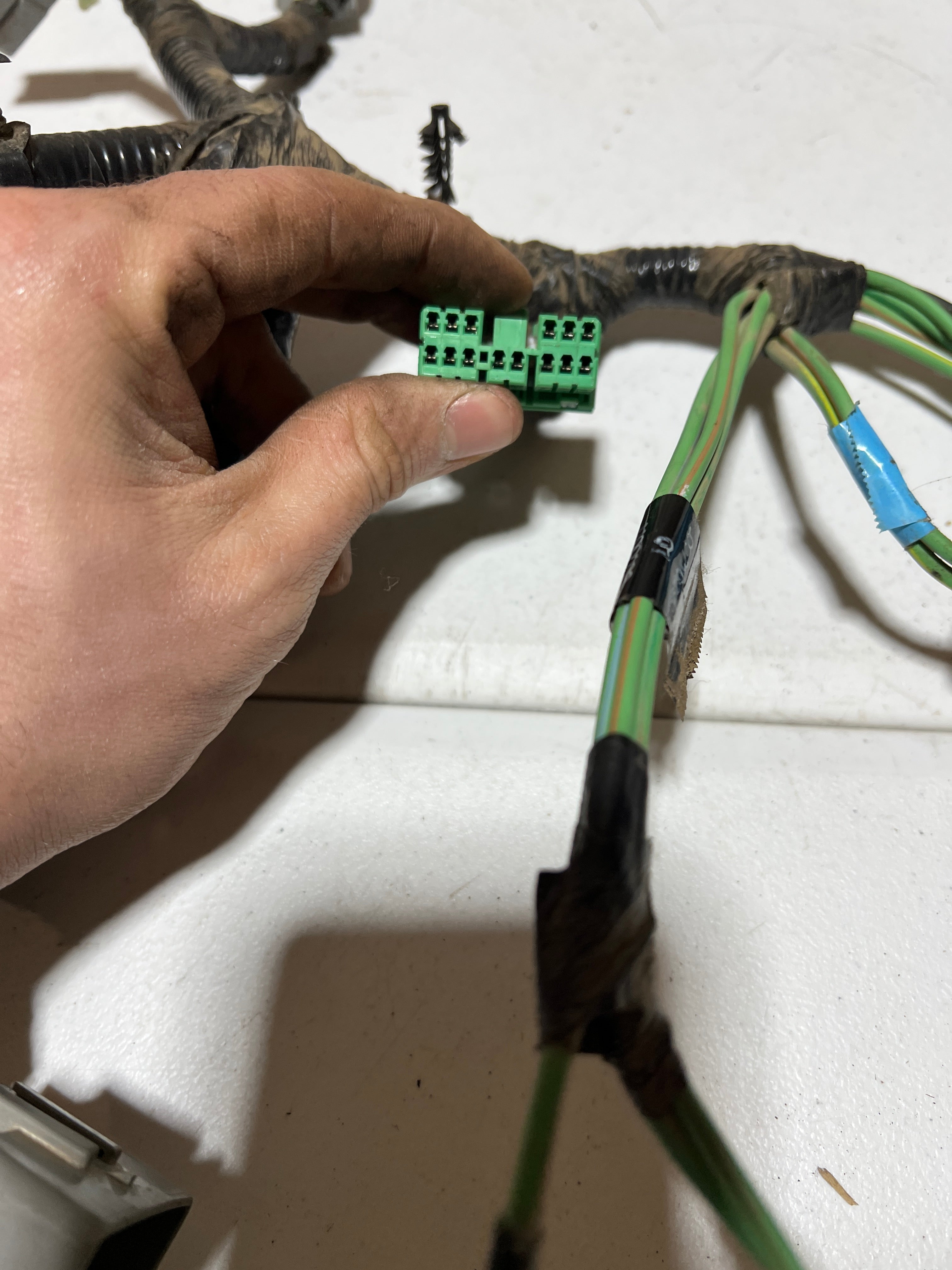 2003-2005 Dodge Ram 1500-3500 Driver Heated Seat Wiring Harness
