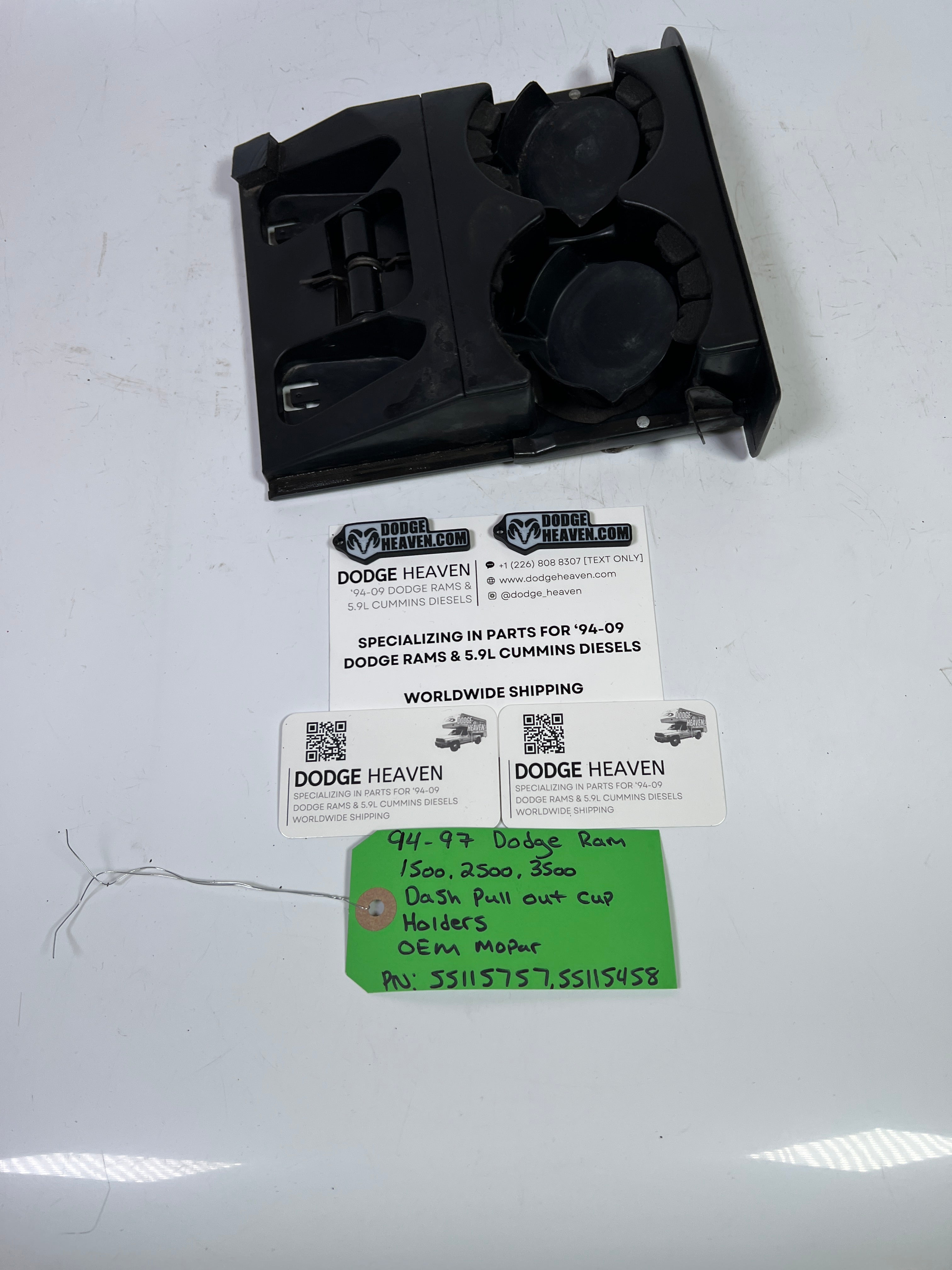 1994-1997 Dodge Ram 1500-3500 Dash Pull Out Cup Holders