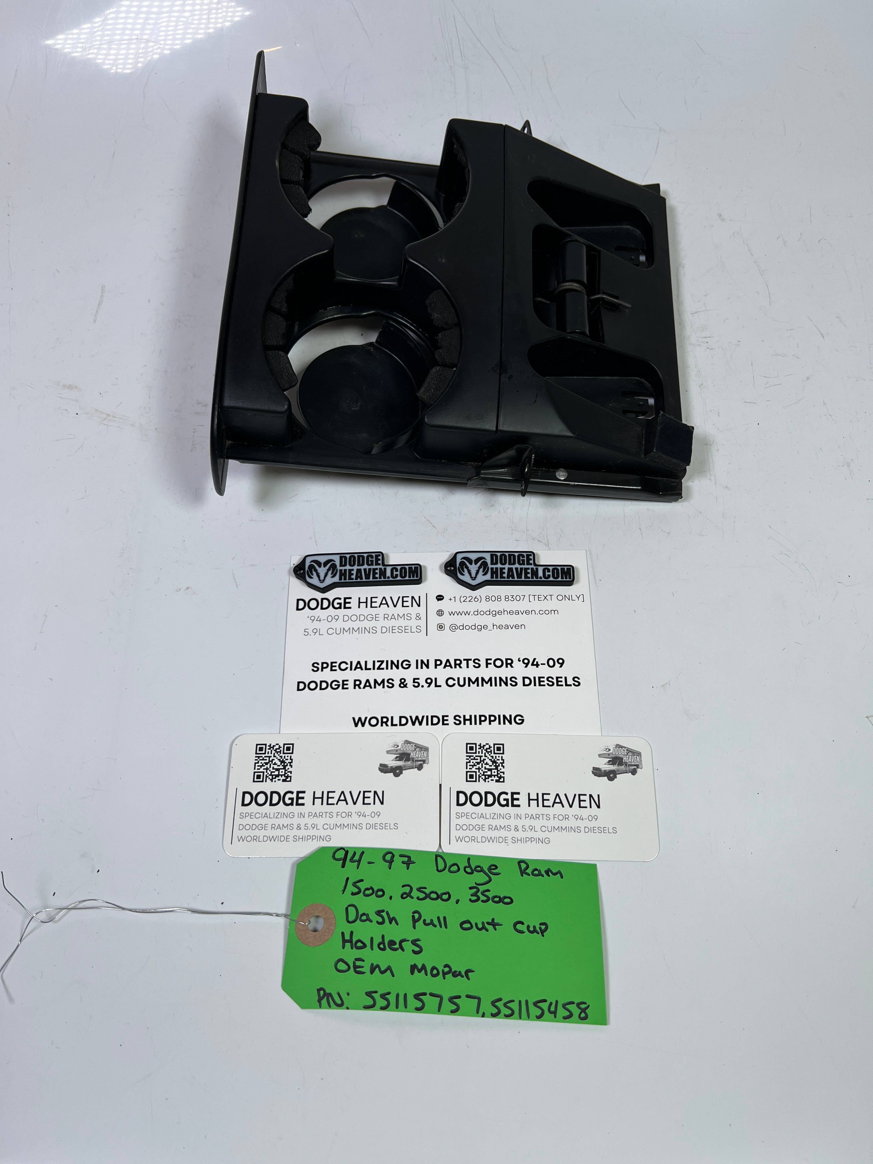 1994-1997 Dodge Ram 1500-3500 Dash Pull Out Cup Holders