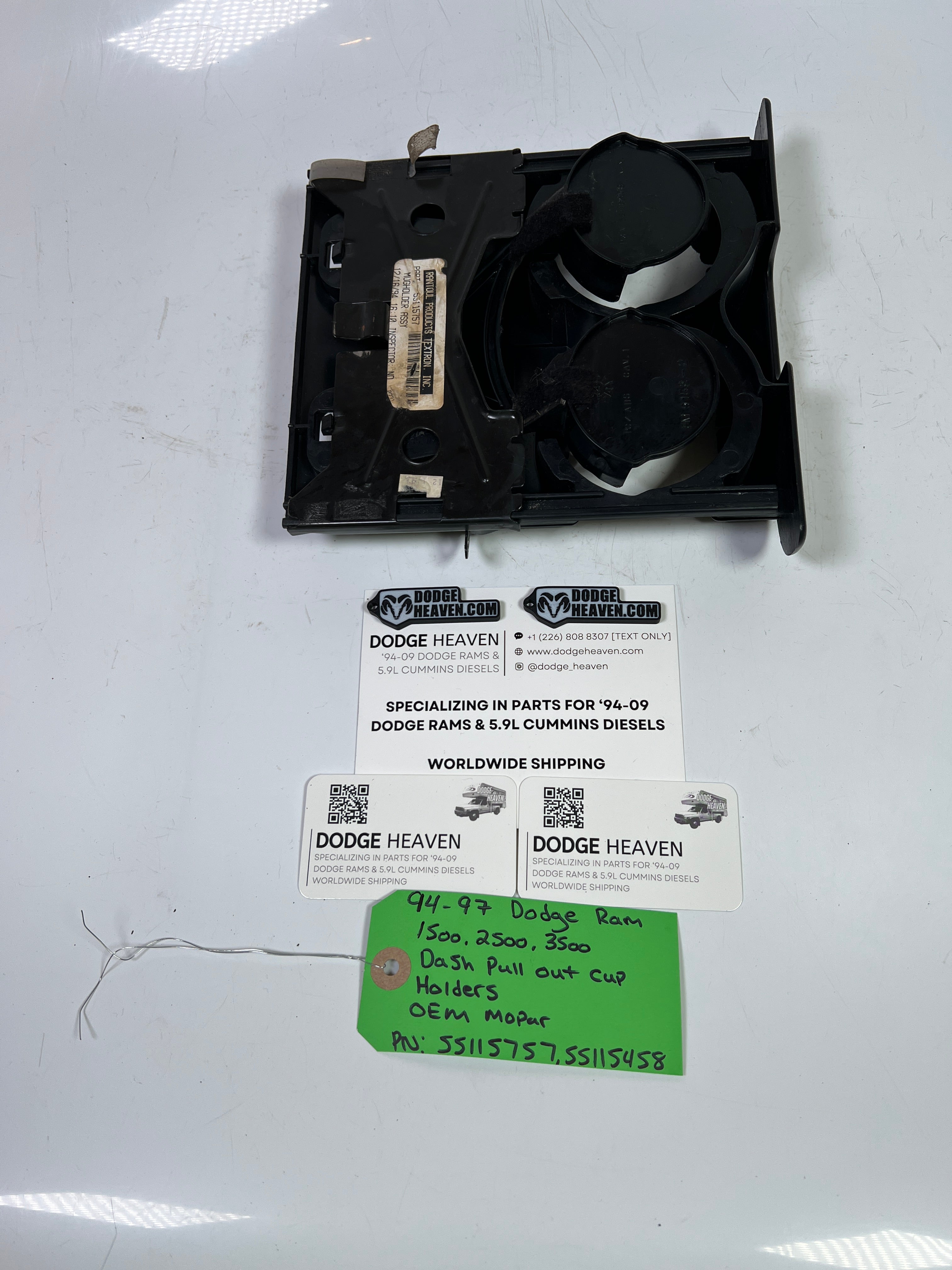 1994-1997 Dodge Ram 1500-3500 Dash Pull Out Cup Holders