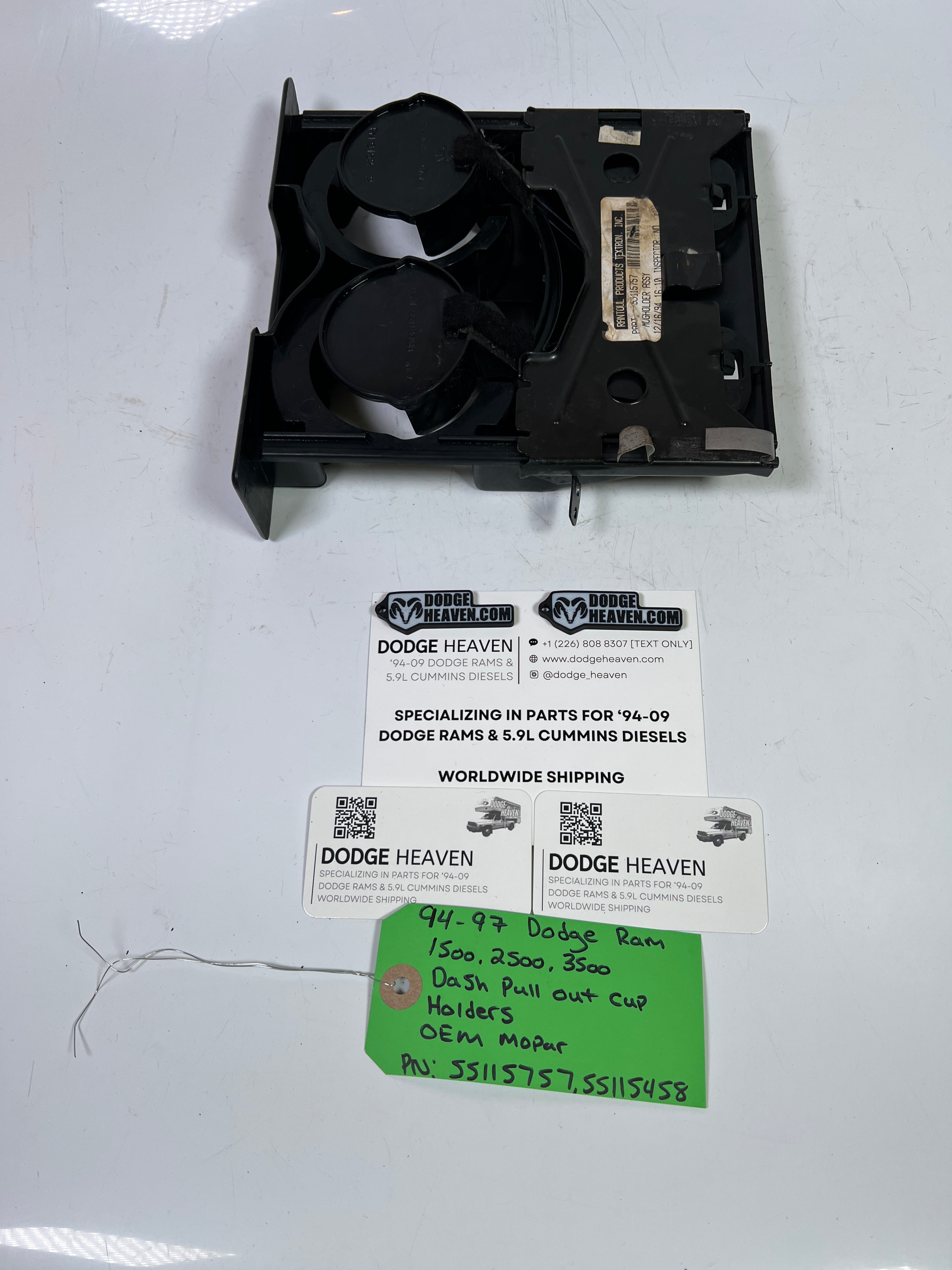 1994-1997 Dodge Ram 1500-3500 Dash Pull Out Cup Holders