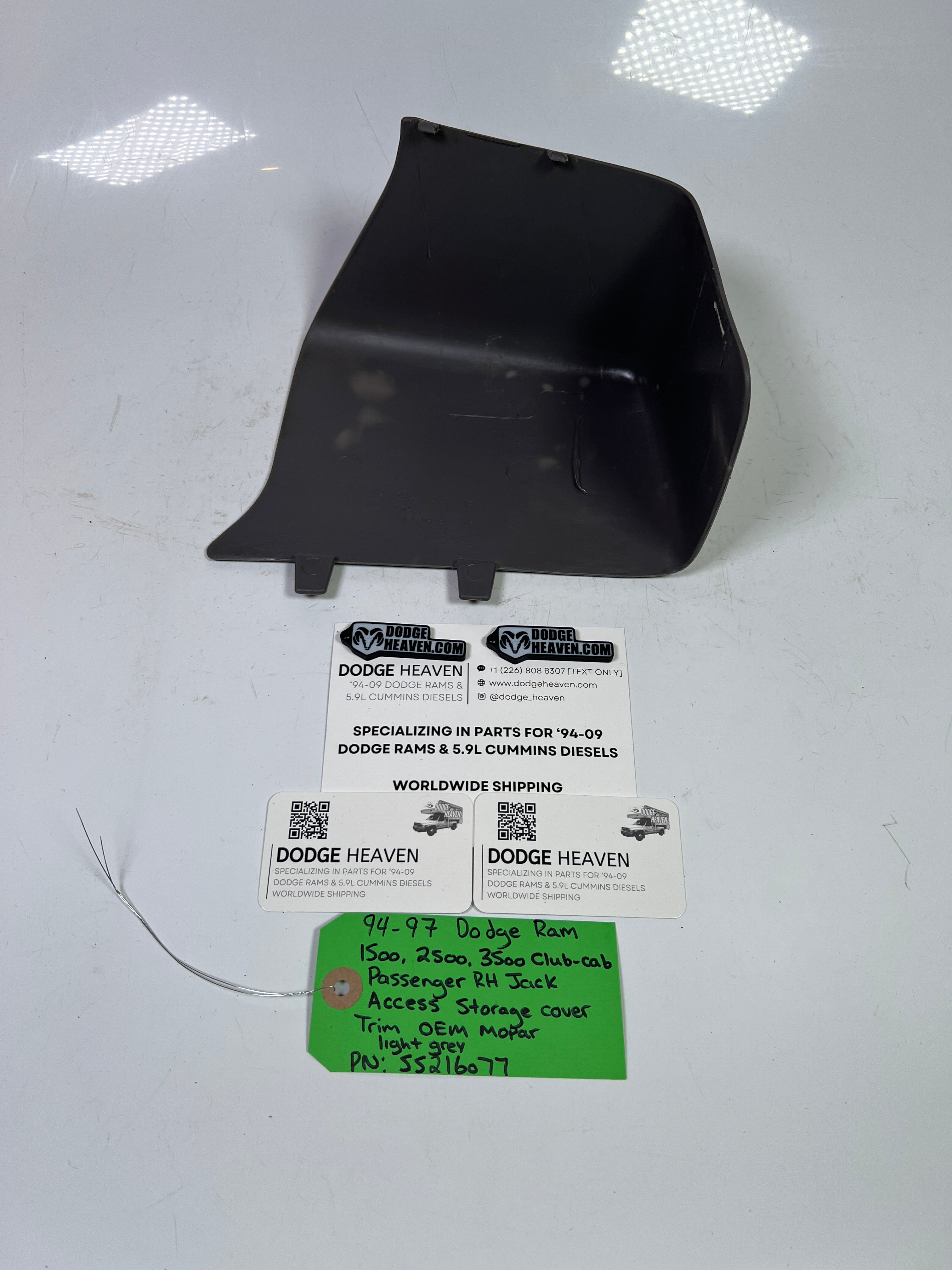 1994-1997 Dodge Ram 1500-3500 Club Cab Jack Access Storage Cover Light Grey
