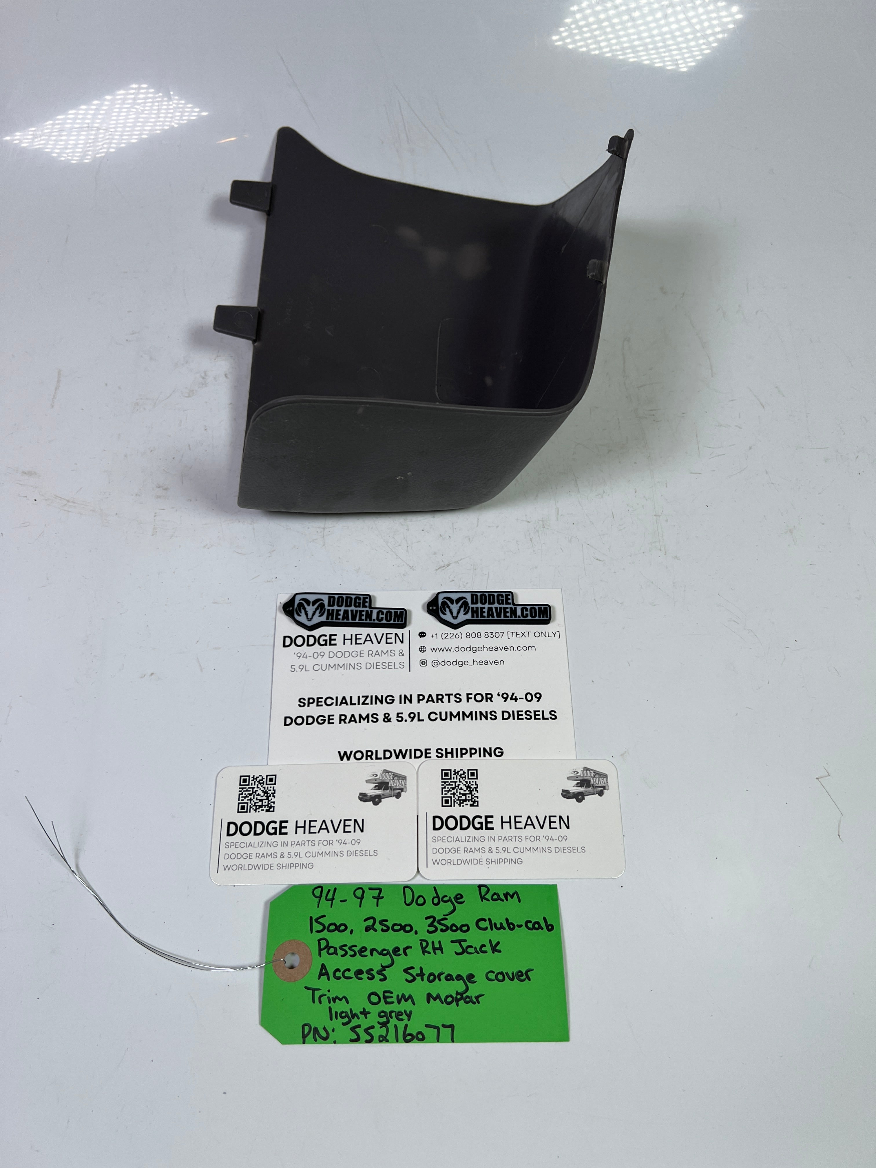 1994-1997 Dodge Ram 1500-3500 Club Cab Jack Access Storage Cover Light Grey