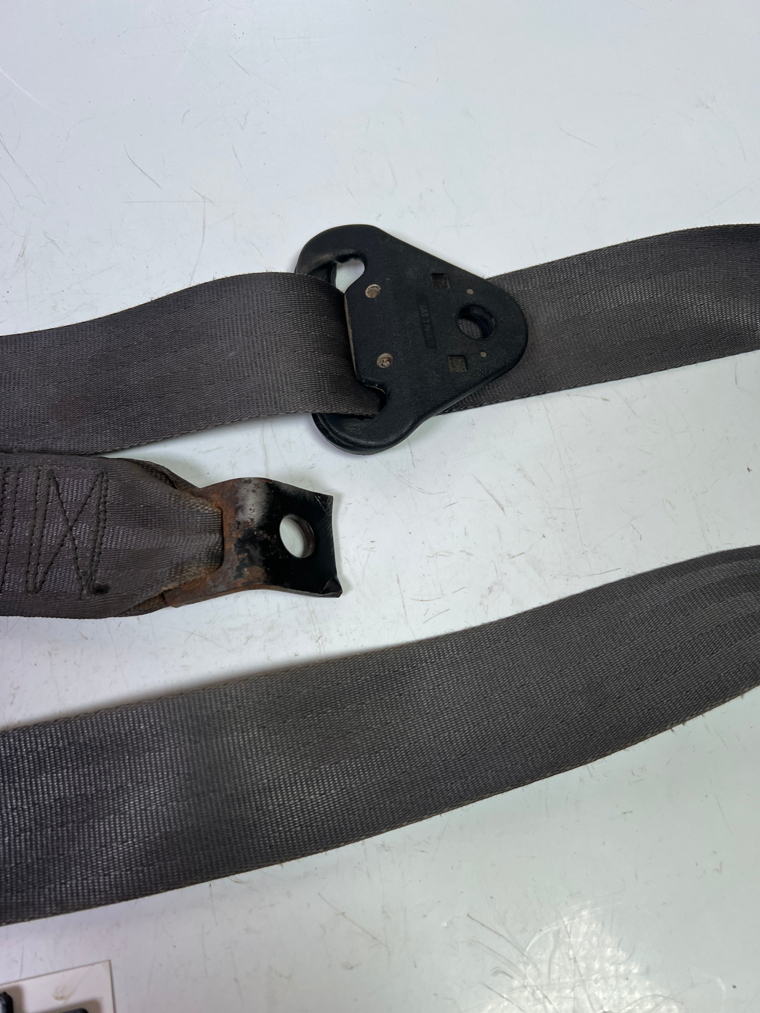 1994-1997 Dodge Ram Front Driver Club Cab Seat Belt Retractor