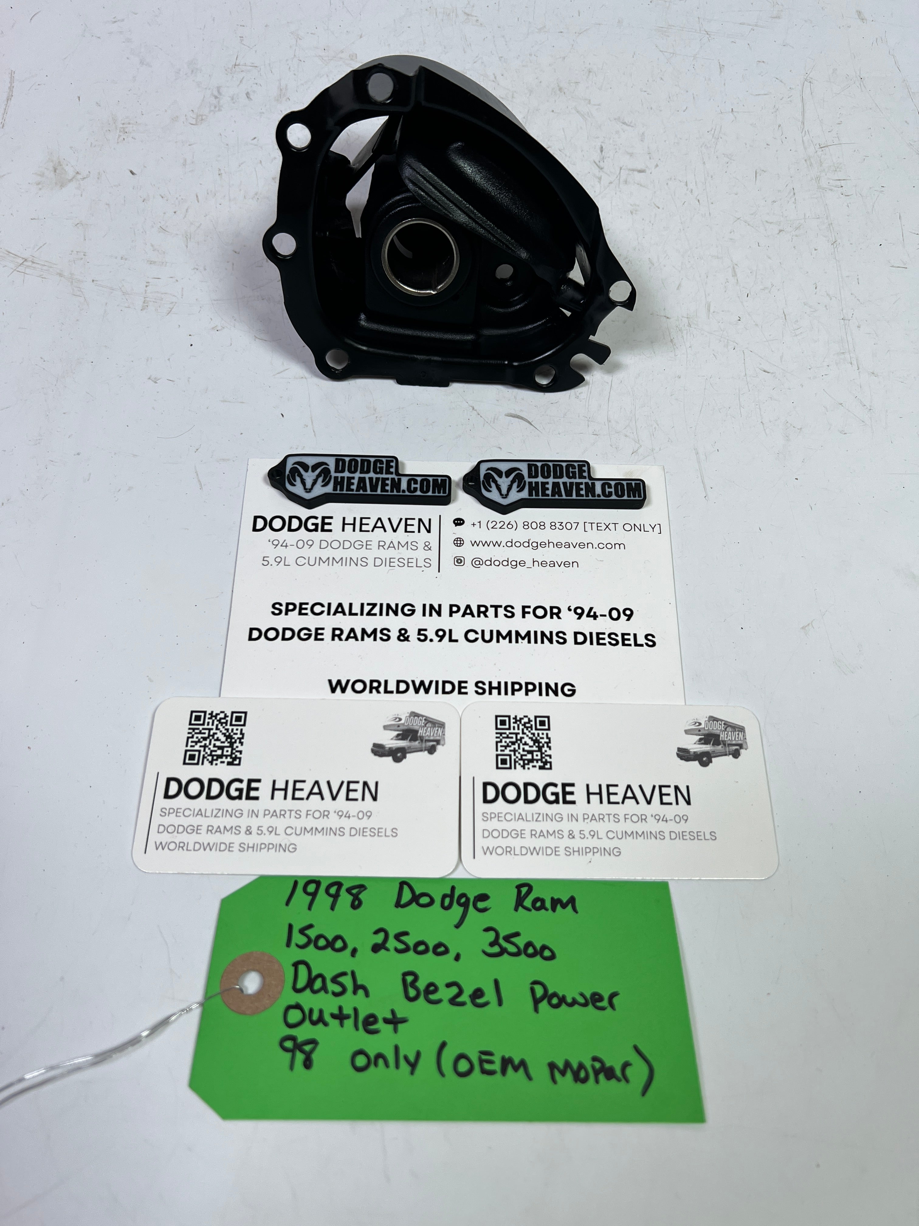 1998-1998 Dodge Ram 1500-3500 Dash Bezel Power Outlet