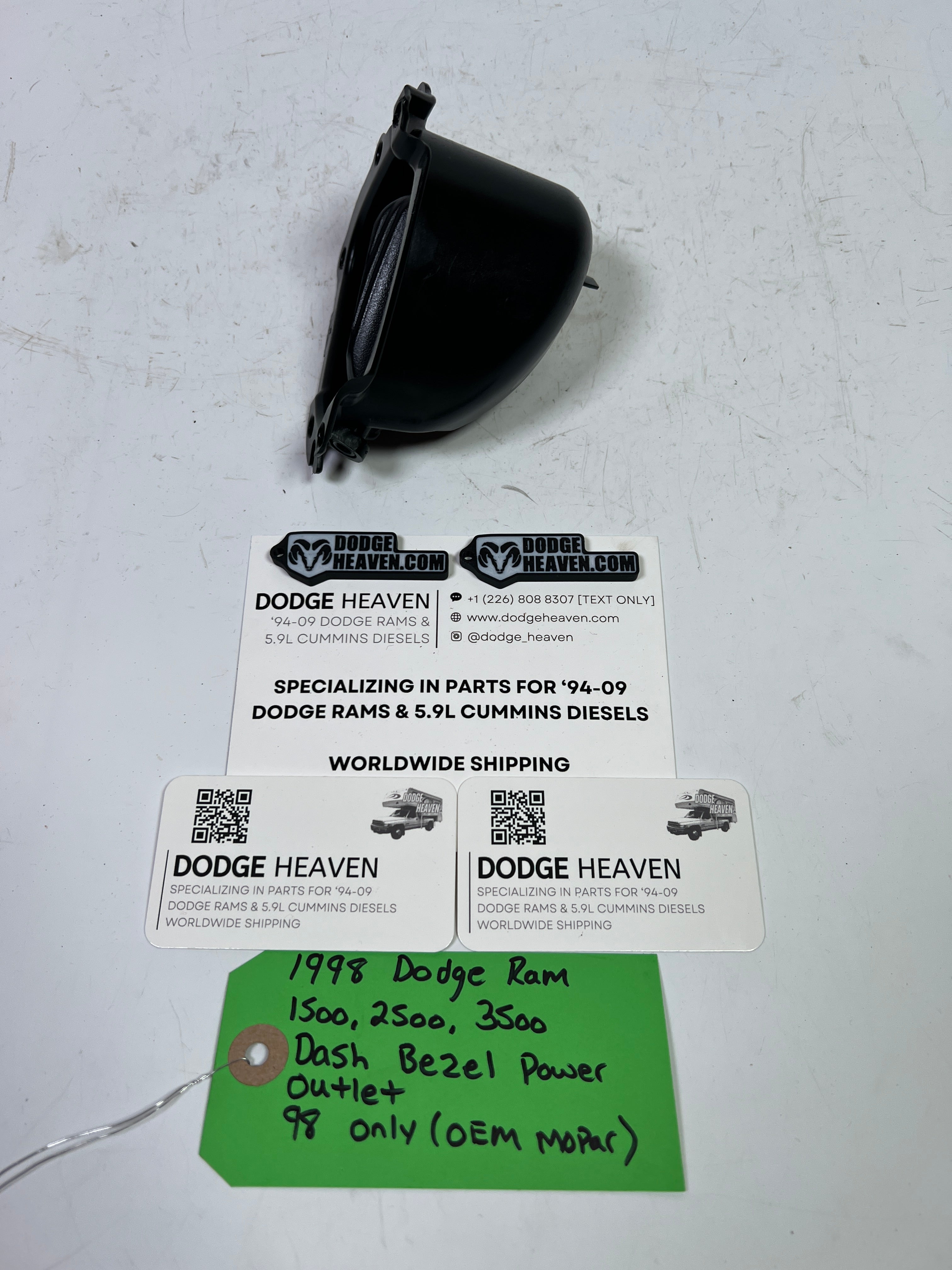 1998-1998 Dodge Ram 1500-3500 Dash Bezel Power Outlet