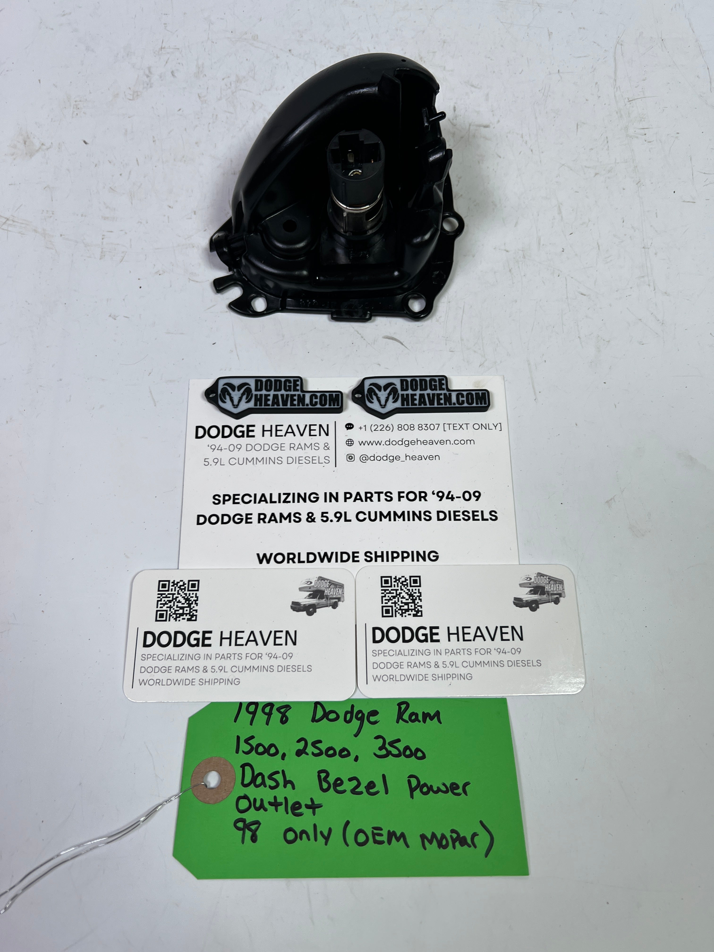 1998-1998 Dodge Ram 1500-3500 Dash Bezel Power Outlet