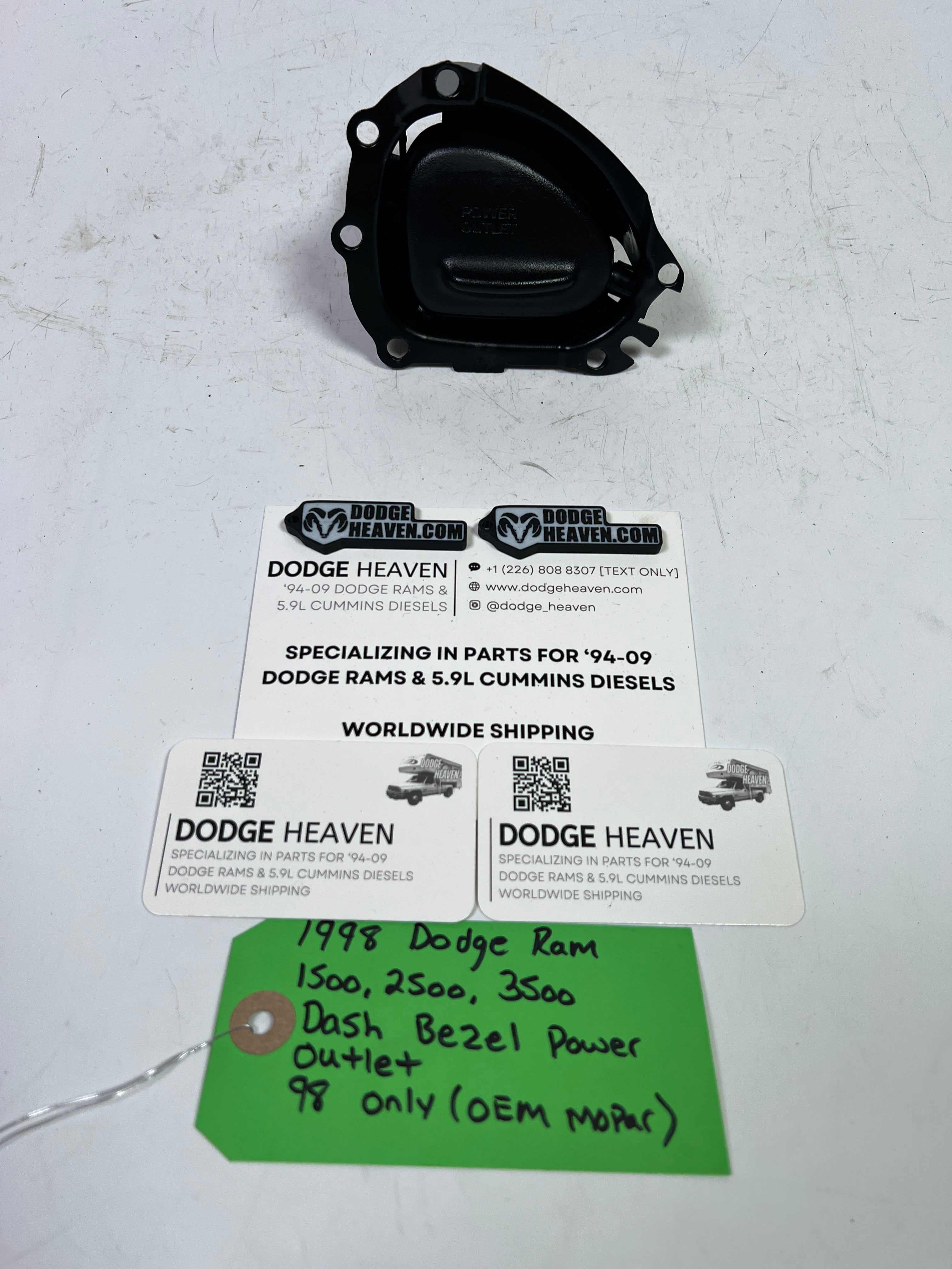 1998-1998 Dodge Ram 1500-3500 Dash Bezel Power Outlet