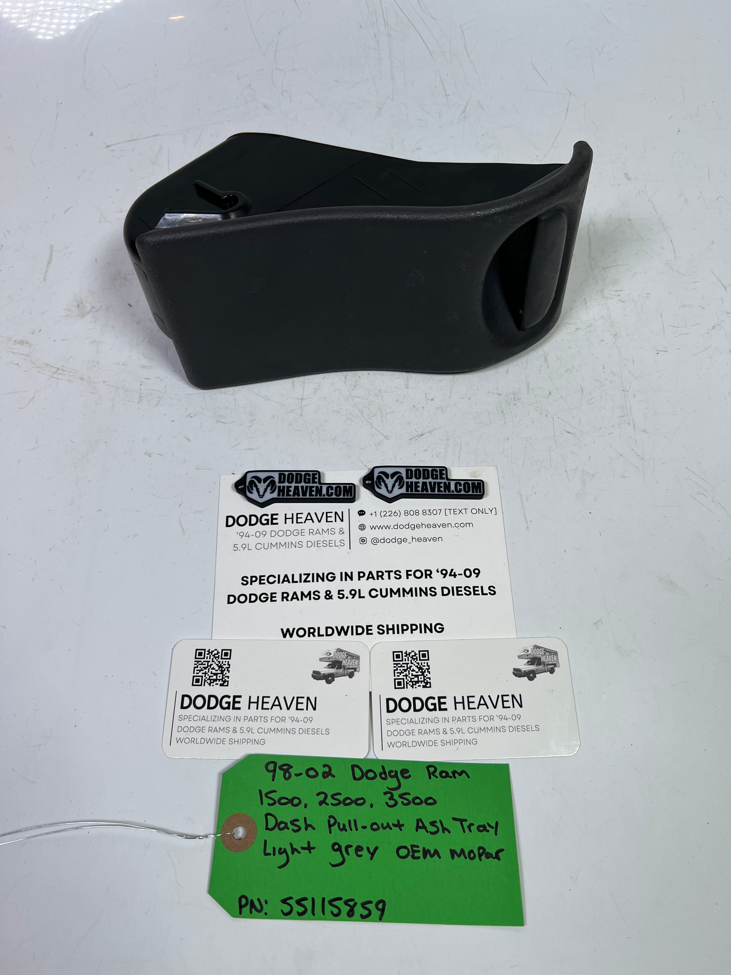1998-2002 Dodge Ram 1500-3500 Dash Pull Out Ash Tray Light Grey