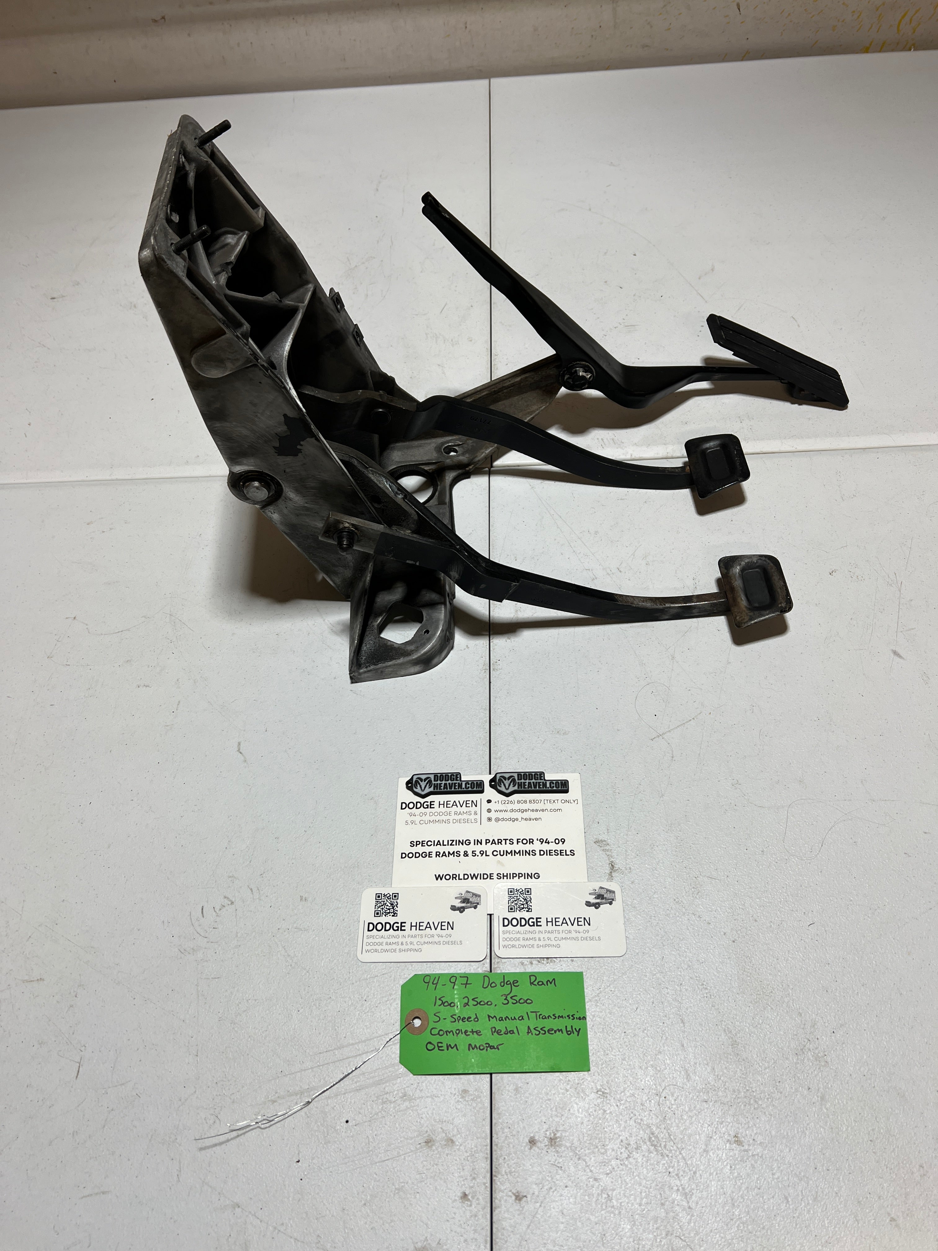 1994-1997 Dodge Ram 1500 2500 3500 Manual Transmission Clutch Pedal Assembly